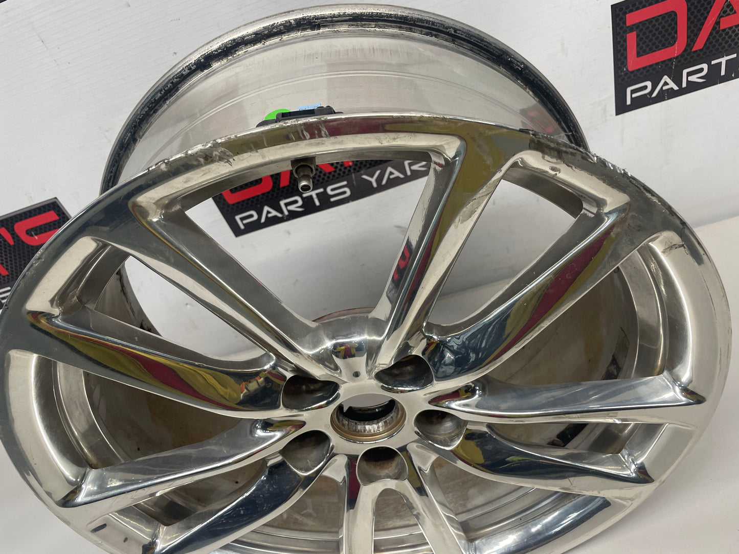 2015 Chevy SS Sedan Factory OEM Front Wheel 19X8.5 - Day's Parts Yard