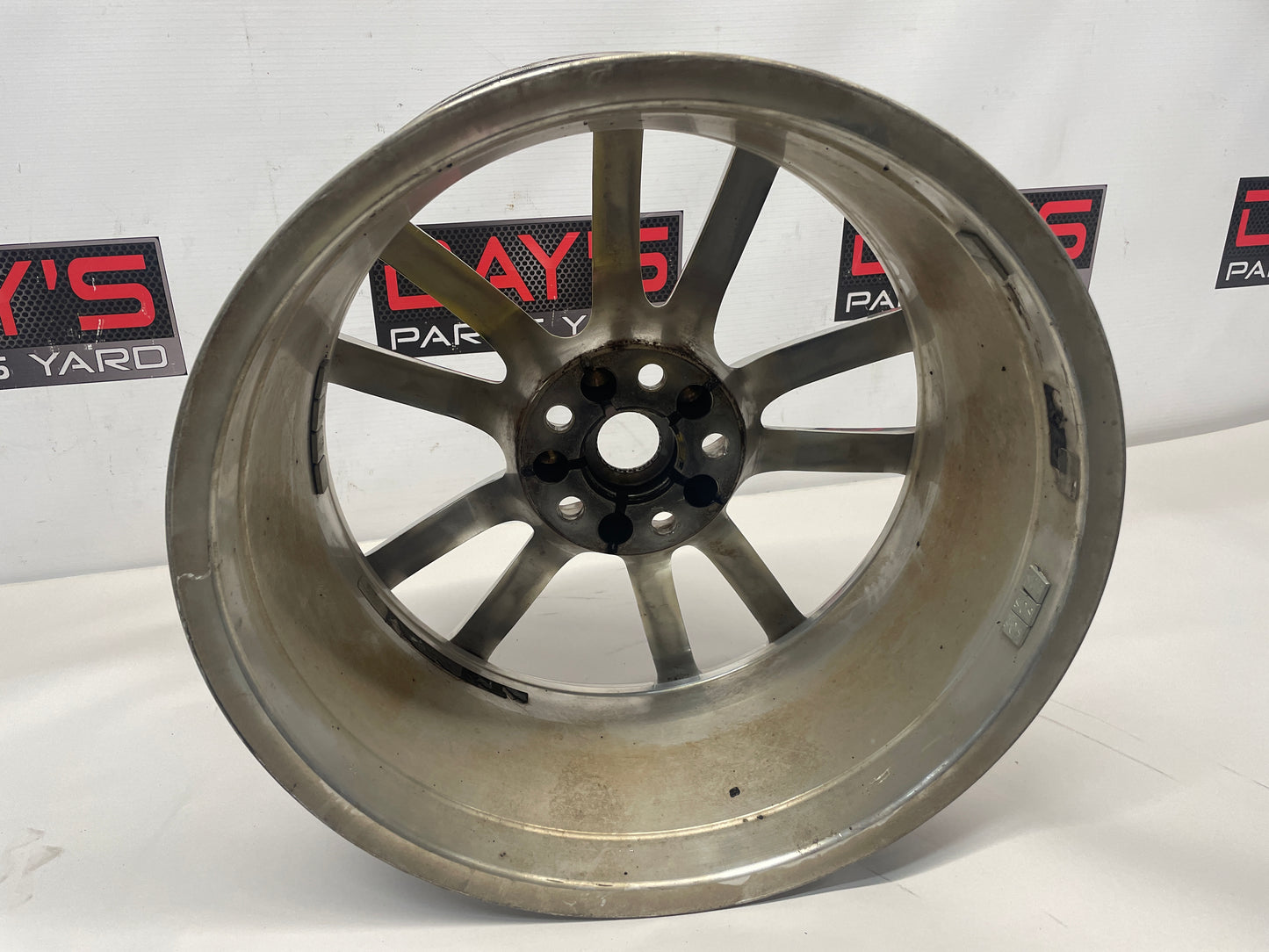 2015 Chevy SS Sedan Factory OEM Front Wheel 19X8.5 - Day's Parts Yard