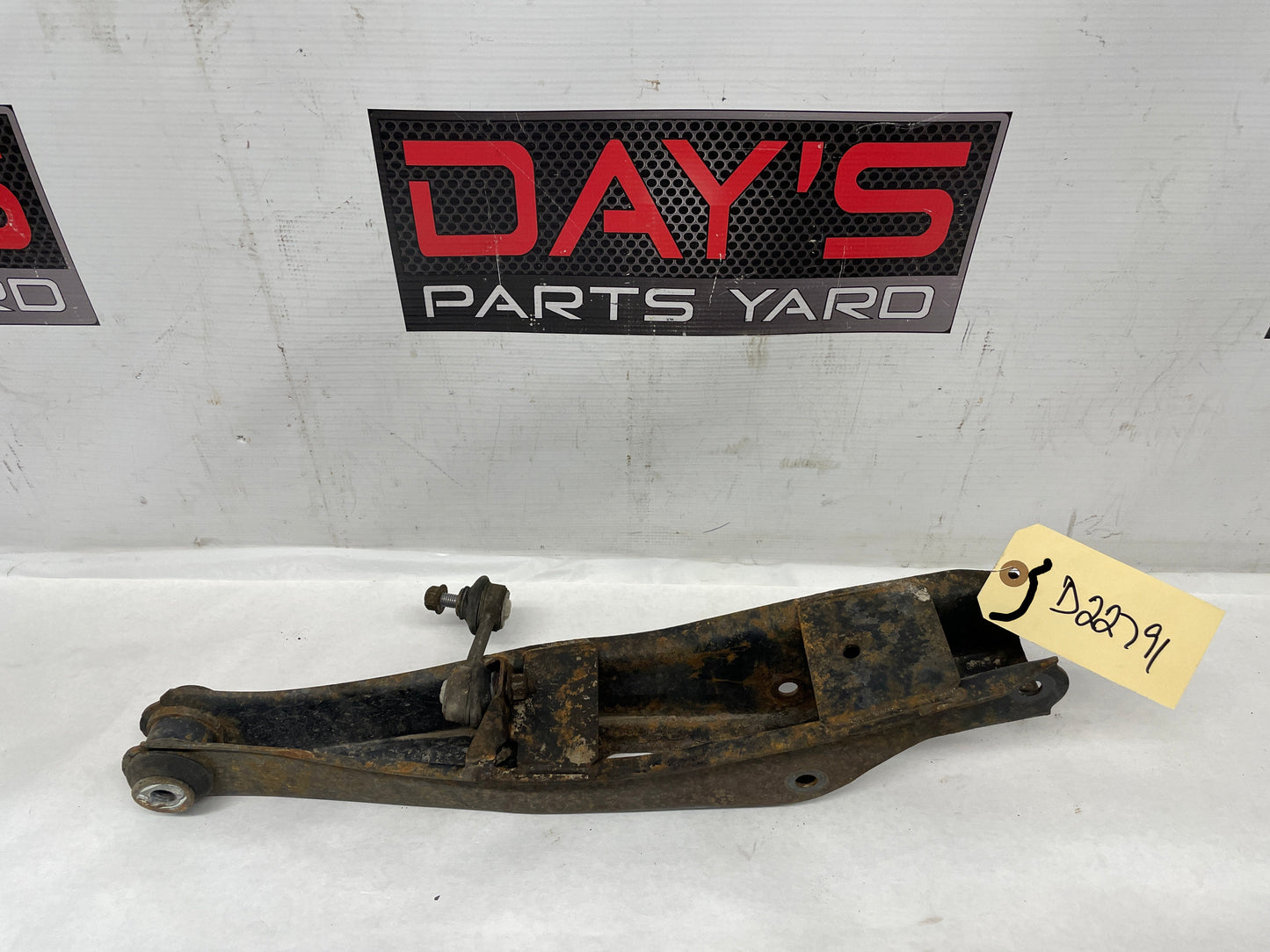 2013 Chevy Caprice PPV LH Driver Rear Suspension Lower Control Arm OEM - Day's Parts Yard