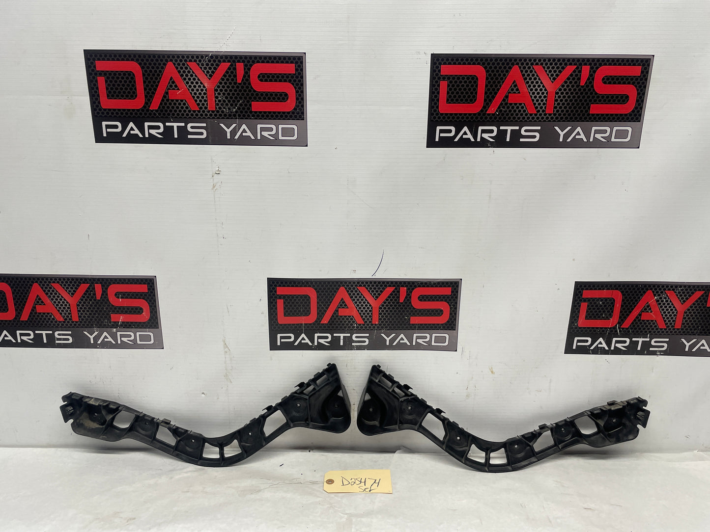 2014 Chevy SS Sedan RH & LH Rear Bumper Brackets Guides OEM - Day's Parts Yard