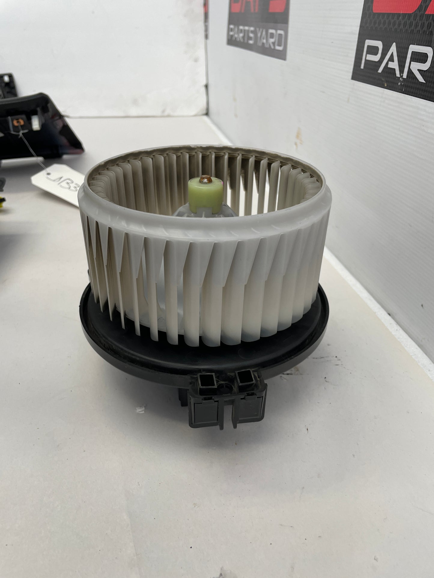 2014 Chevy SS Sedan HVAC Blower Motor OEM - Day's Parts Yard