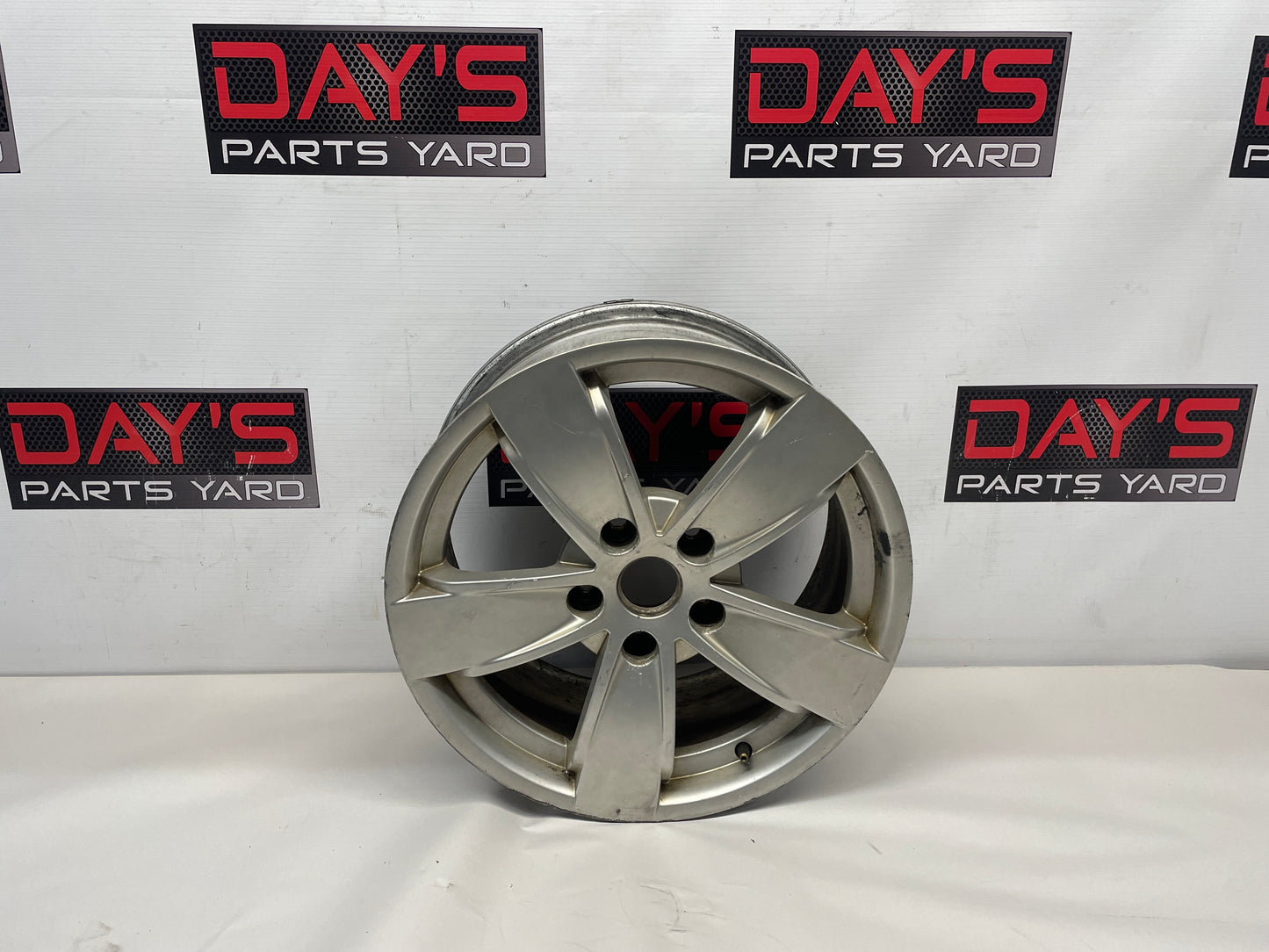 2004 Pontiac GTO Factory OEM Wheel 17X8 OEM - Day's Parts Yard
