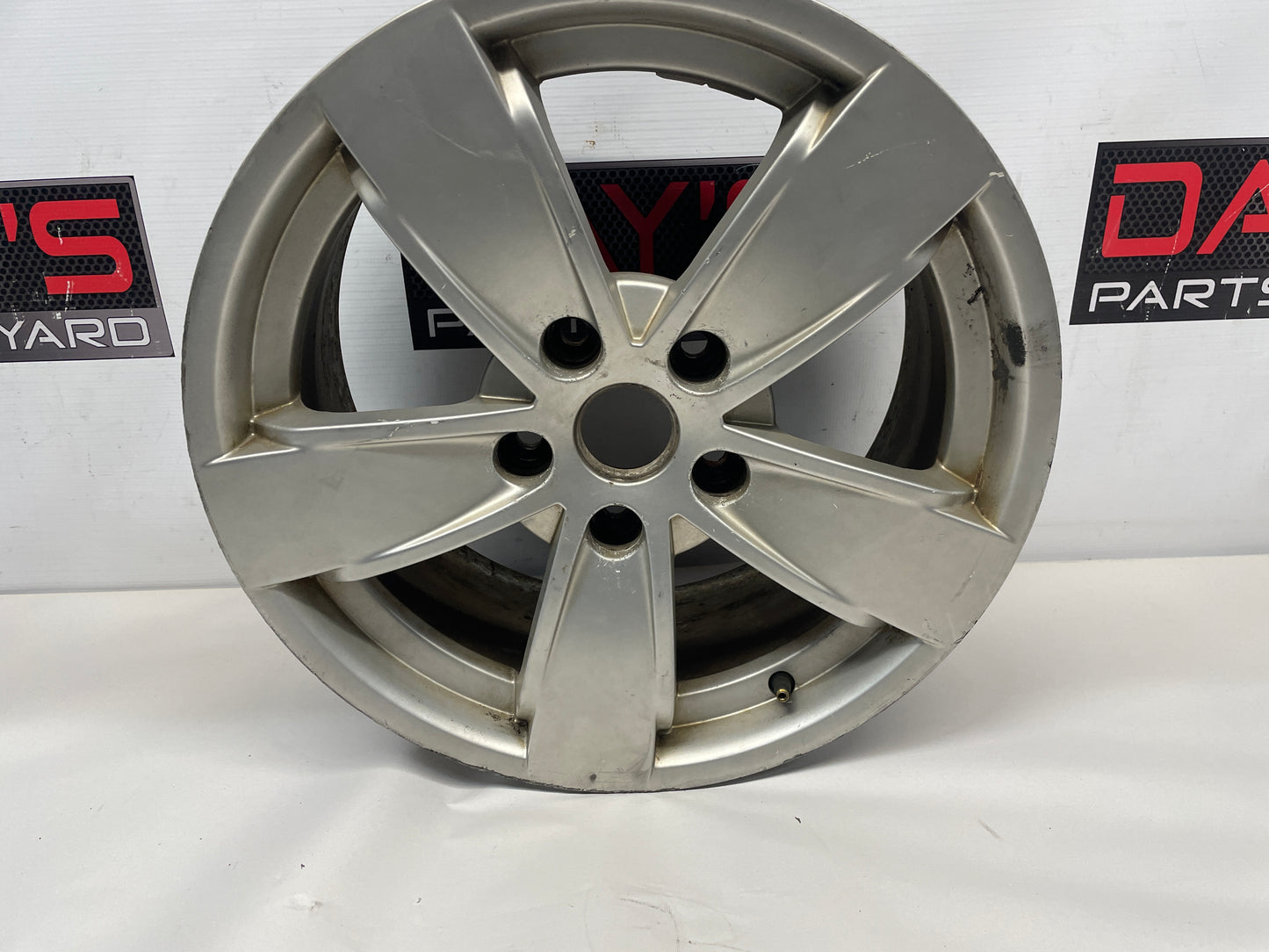 2004 Pontiac GTO Factory OEM Wheel 17X8 OEM - Day's Parts Yard