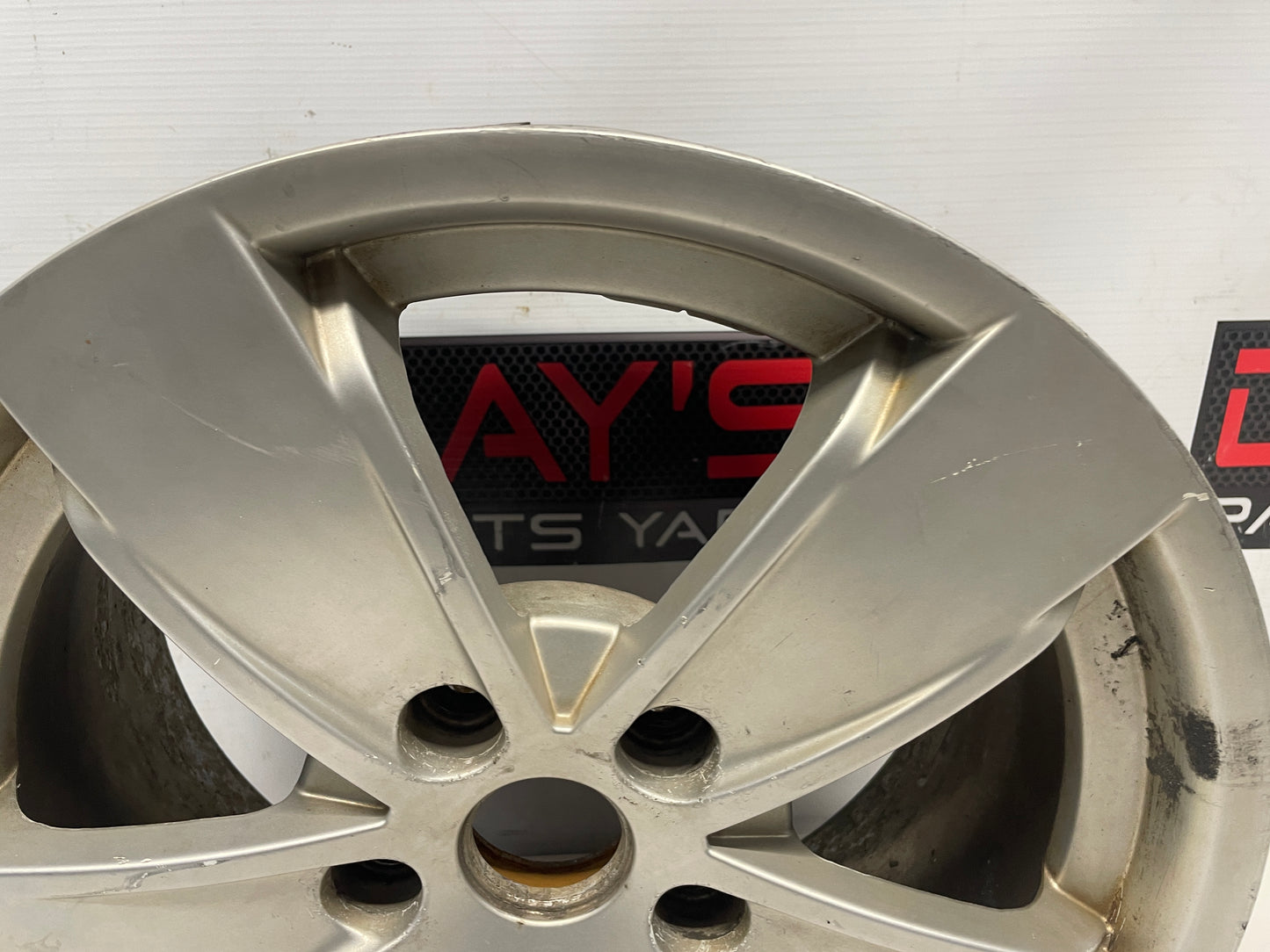 2004 Pontiac GTO Factory OEM Wheel 17X8 OEM - Day's Parts Yard