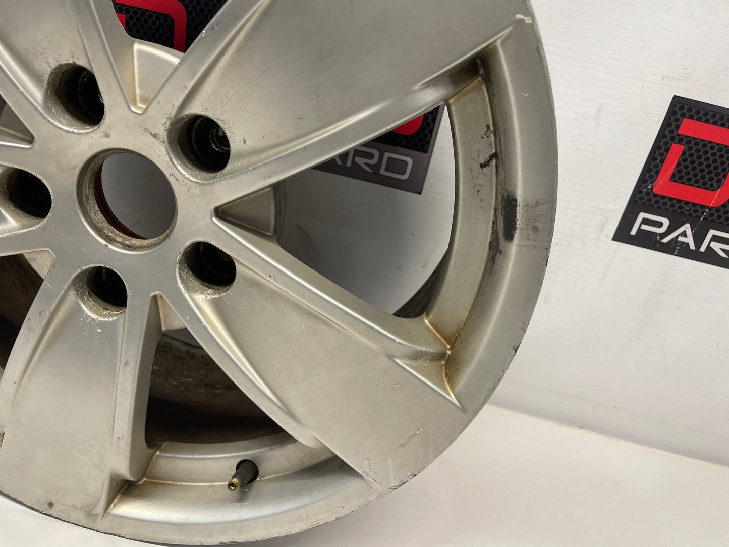 2004 Pontiac GTO Factory OEM Wheel 17X8 OEM - Day's Parts Yard