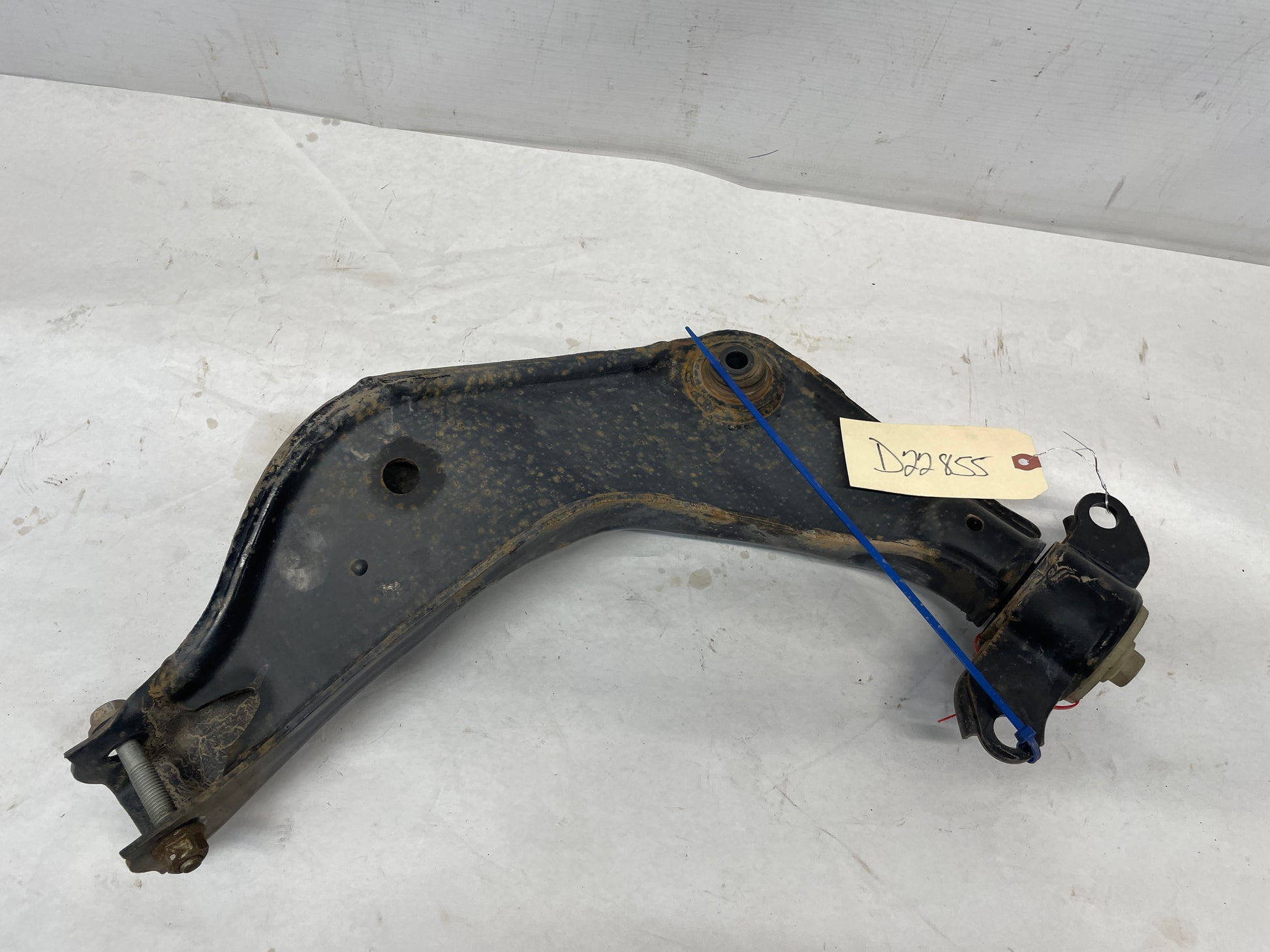 2009 Pontiac G8 GT RH Passenger Rear Upper Control Arm OEM - Day's Parts Yard
