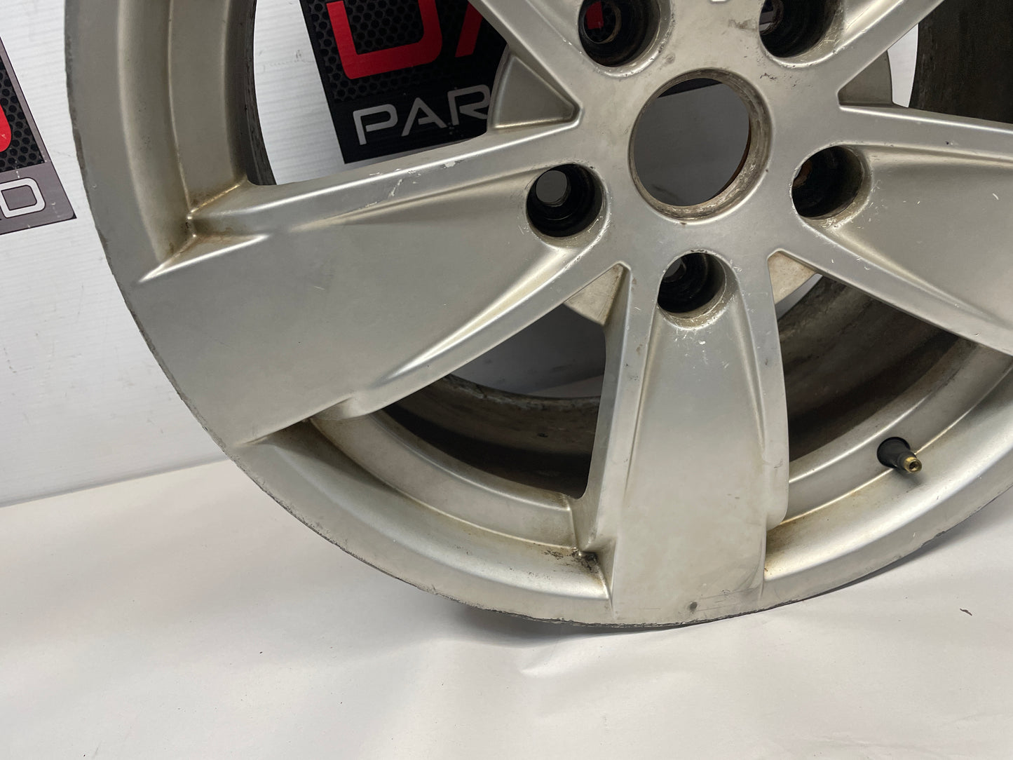 2004 Pontiac GTO Factory OEM Wheel 17X8 OEM - Day's Parts Yard