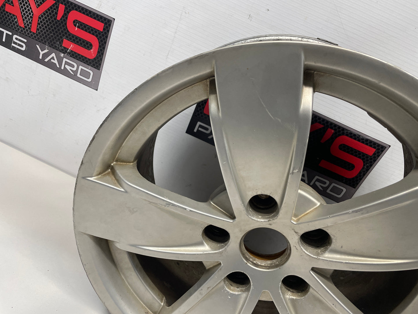 2004 Pontiac GTO Factory OEM Wheel 17X8 OEM - Day's Parts Yard