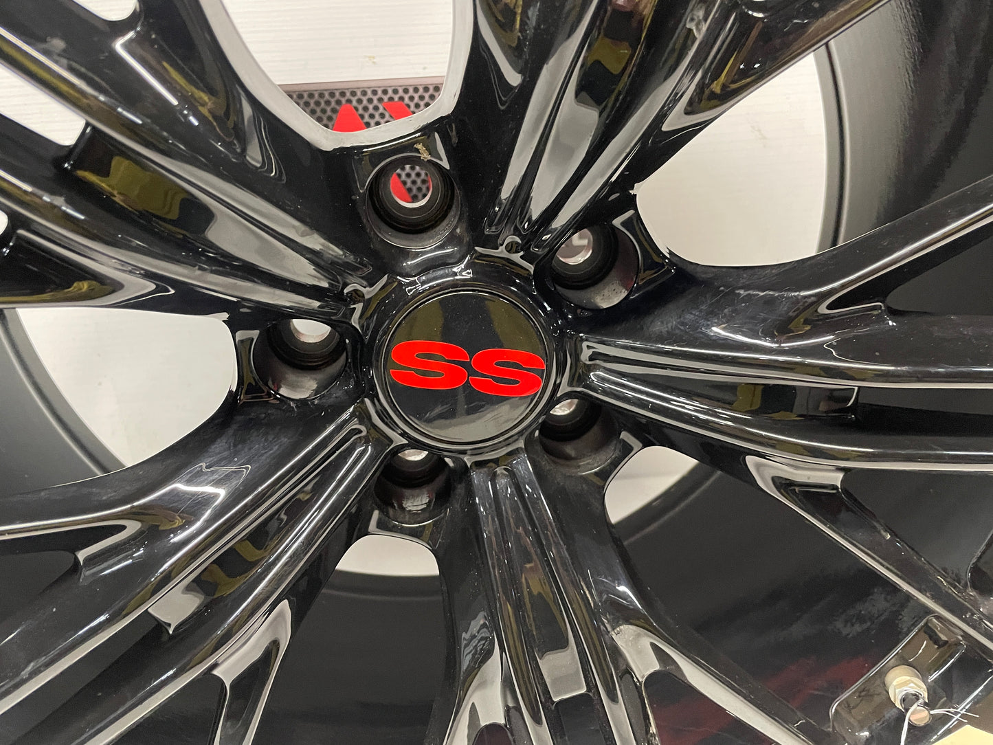 2015 Chevy Camaro SS Front Wheel 20X10 OEM - Day's Parts Yard