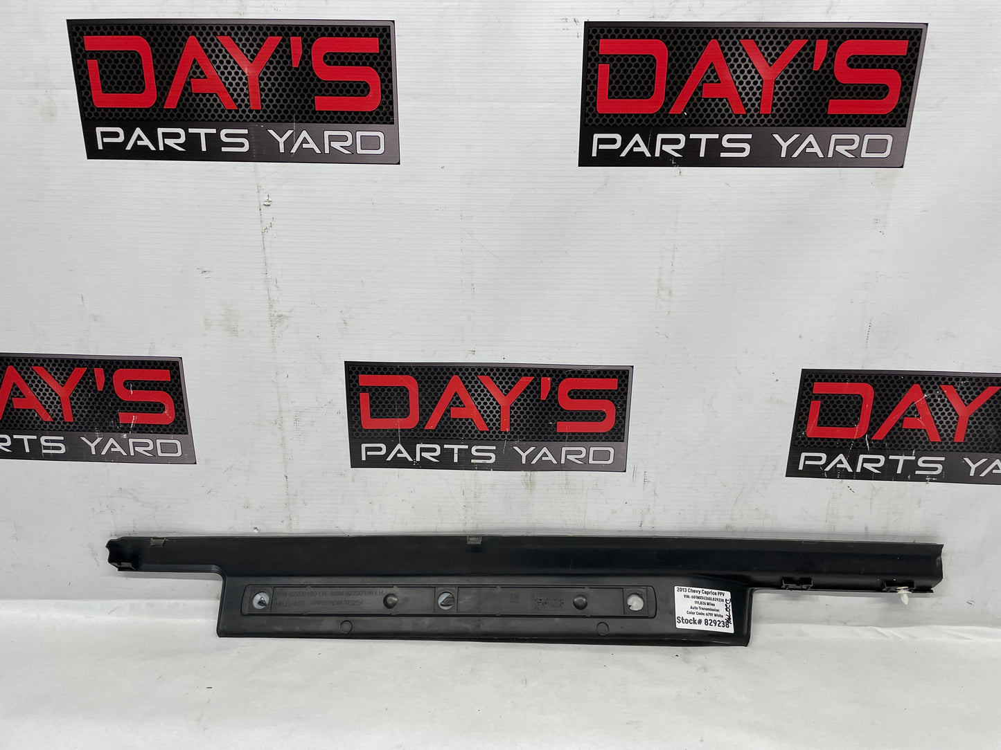 2013 Chevy Caprice PPV LH Driver Front Door Scuff Sill Plate Panel Trim Molding OEM - Day's Parts Yard