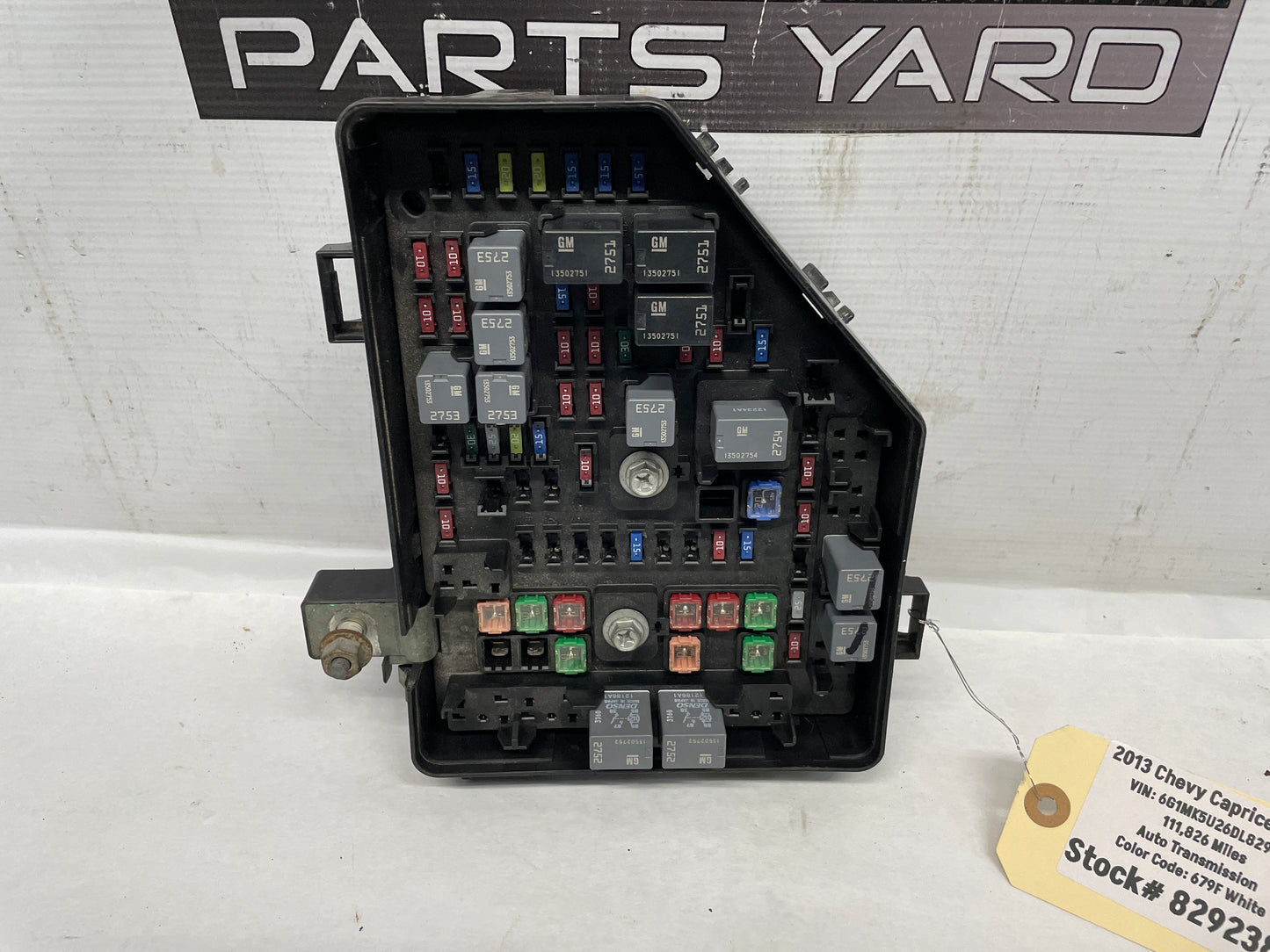 2013 Chevy Caprice PPV Engine Bay Fuse Relay Box Block OEM - Day's Parts Yard