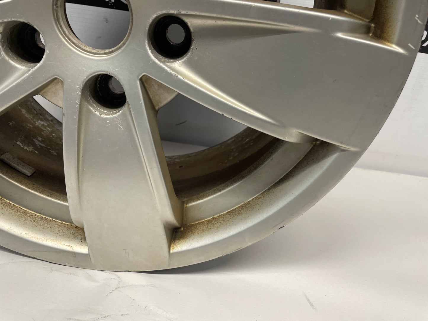 2004 Pontiac GTO Factory OEM Wheel 17X8 OEM - Day's Parts Yard