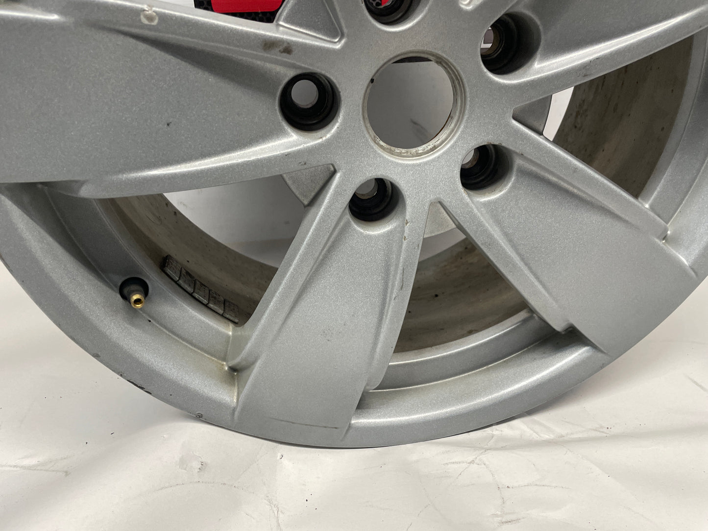 2004 Pontiac GTO Factory OEM Wheel 17X8 - Day's Parts Yard