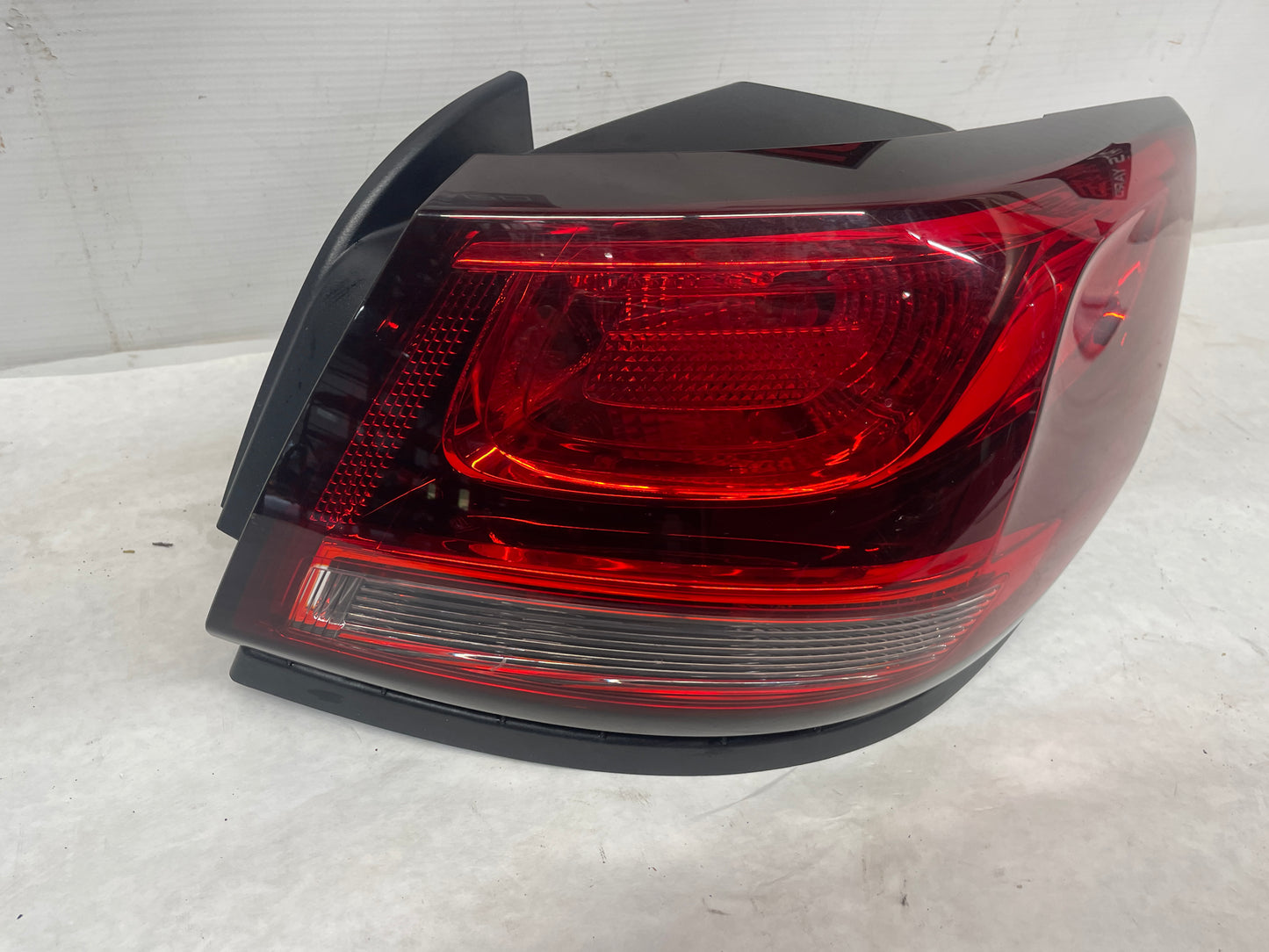 2014 Chevy SS Sedan RH Passenger Outer Tail Light Taillight Lamp OEM - Day's Parts Yard