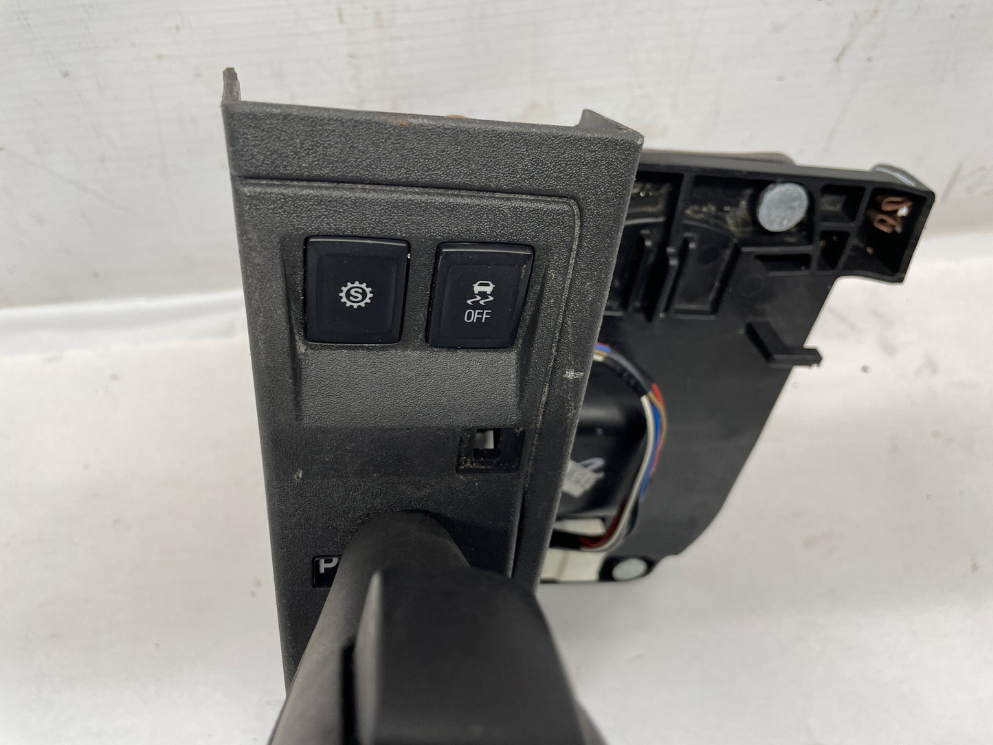 2013 Chevy Caprice PPV Automatic Transmission Shifter Gear Selector OEM - Day's Parts Yard