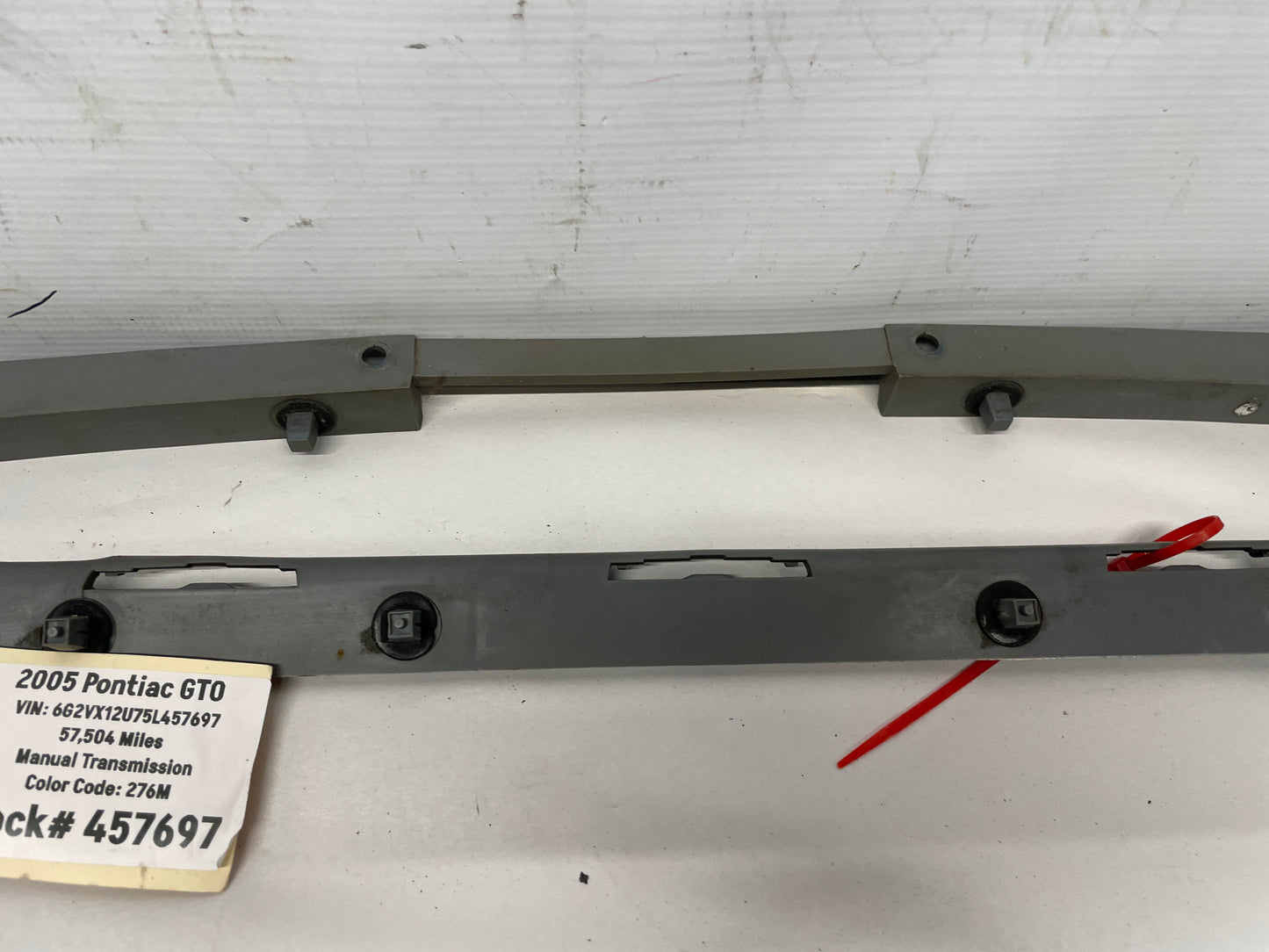 2005 Pontiac GTO Rear Bumper Brackets Guides Set OEM - Day's Parts Yard