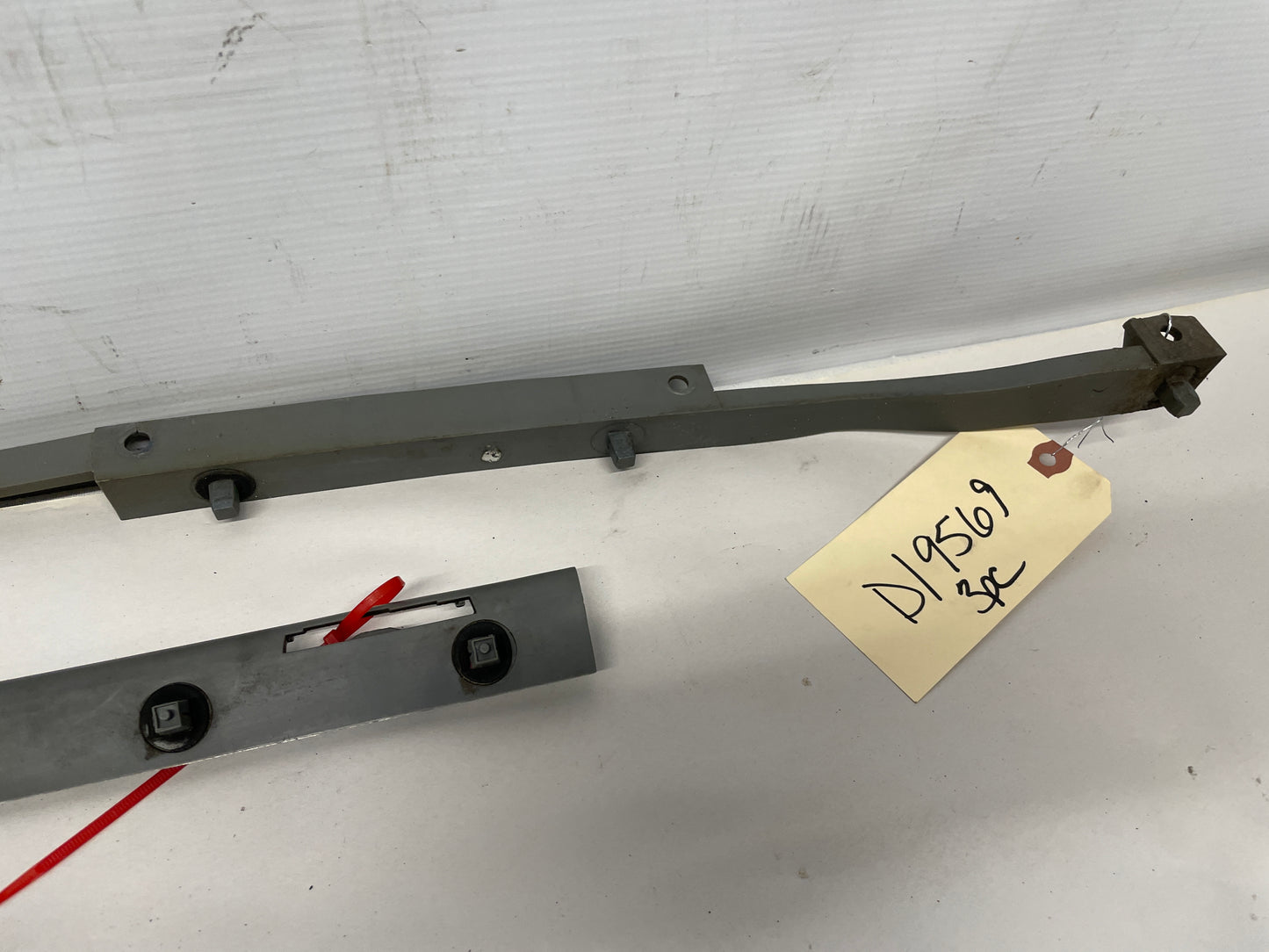2005 Pontiac GTO Rear Bumper Brackets Guides Set OEM - Day's Parts Yard