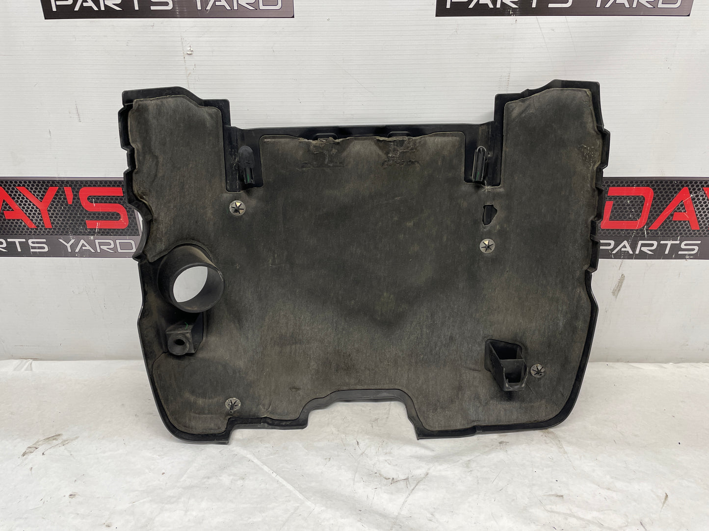 2009 Pontiac G8 Engine/ Motor V8 Cover OEM - Day's Parts Yard