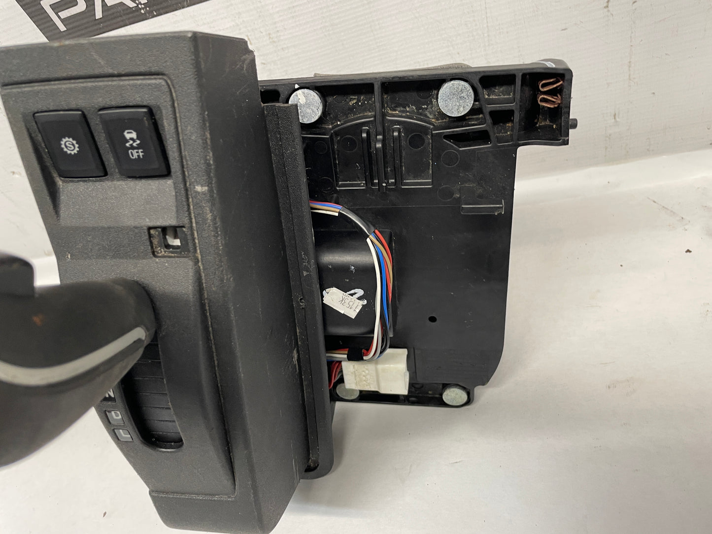 2013 Chevy Caprice PPV Automatic Transmission Shifter Gear Selector OEM - Day's Parts Yard