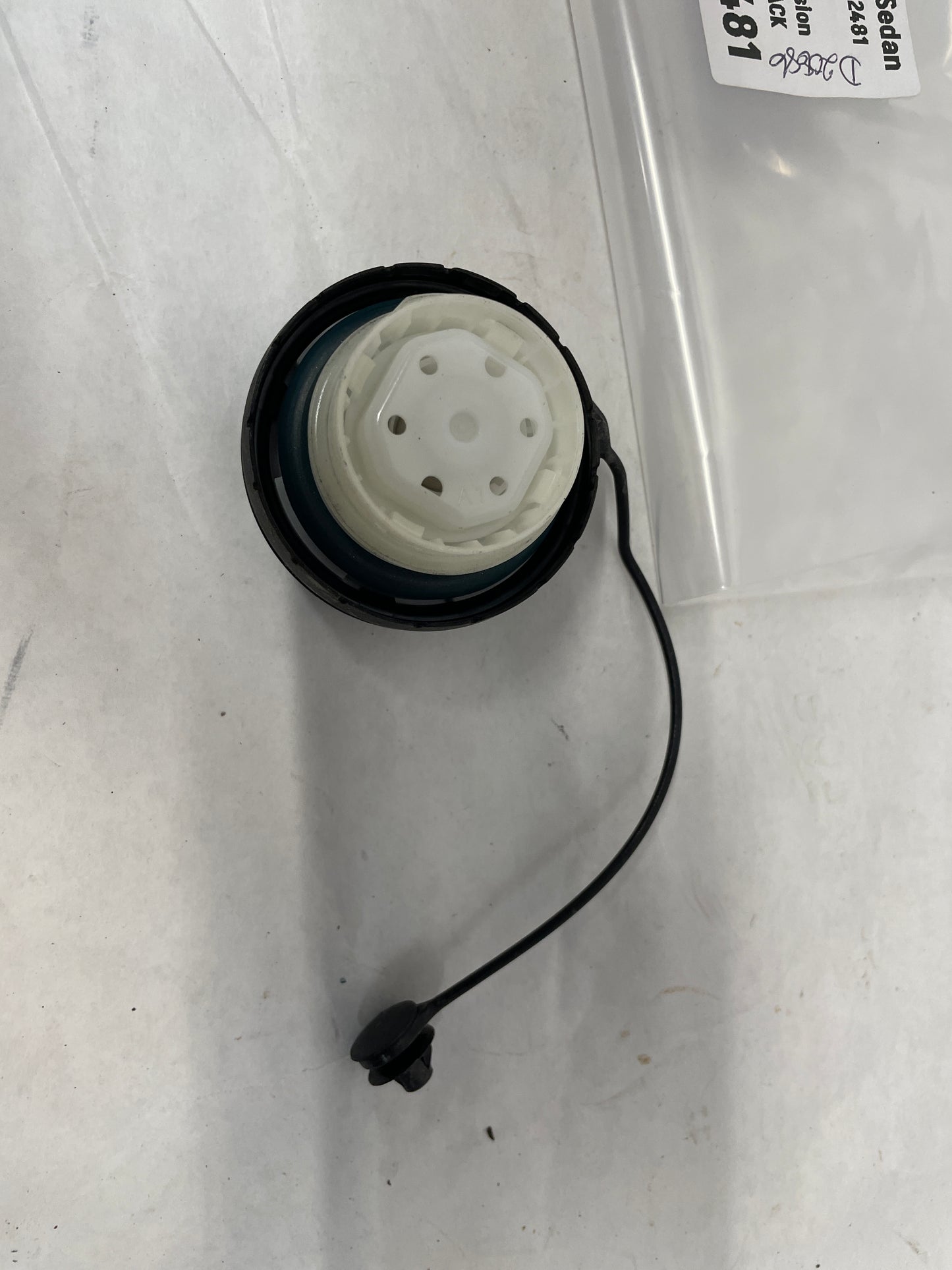 2014 Chevy SS Sedan Fuel Gas Cap OEM - Day's Parts Yard
