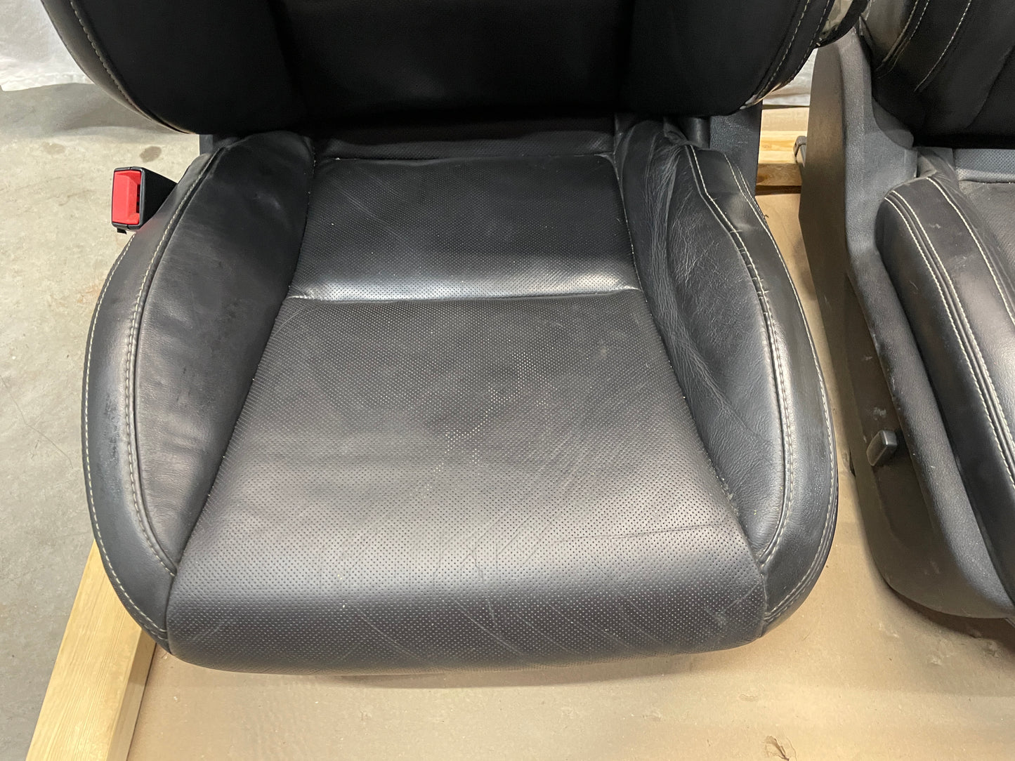 2010 Chevy Camaro SS Seats Front and Rear Black Leather OEM - Day's Parts Yard