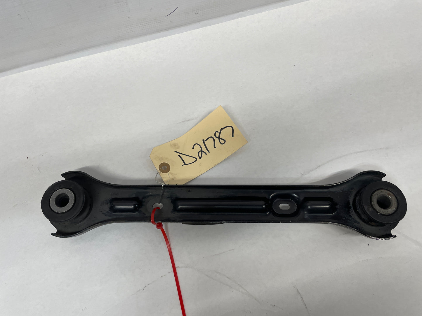 2015 Chevy Camaro SS Passenger Rear Suspension Trailing Link Control Arm OEM - Day's Parts Yard