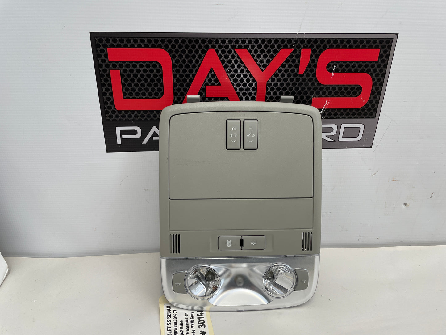 2017 Chevy SS Sedan Over Head Console Dome Light OEM - Day's Parts Yard