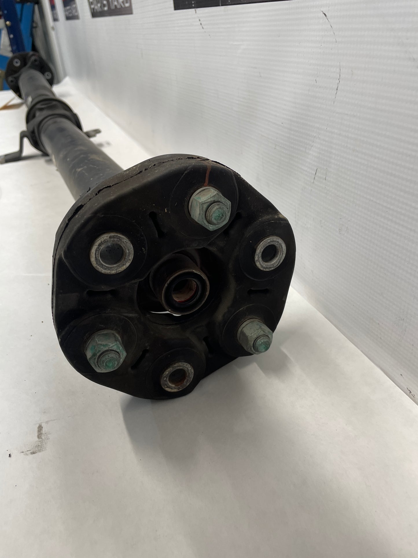 2015 Chevy Camaro SS Driveshaft Drive Shaft Line OEM - Day's Parts Yard