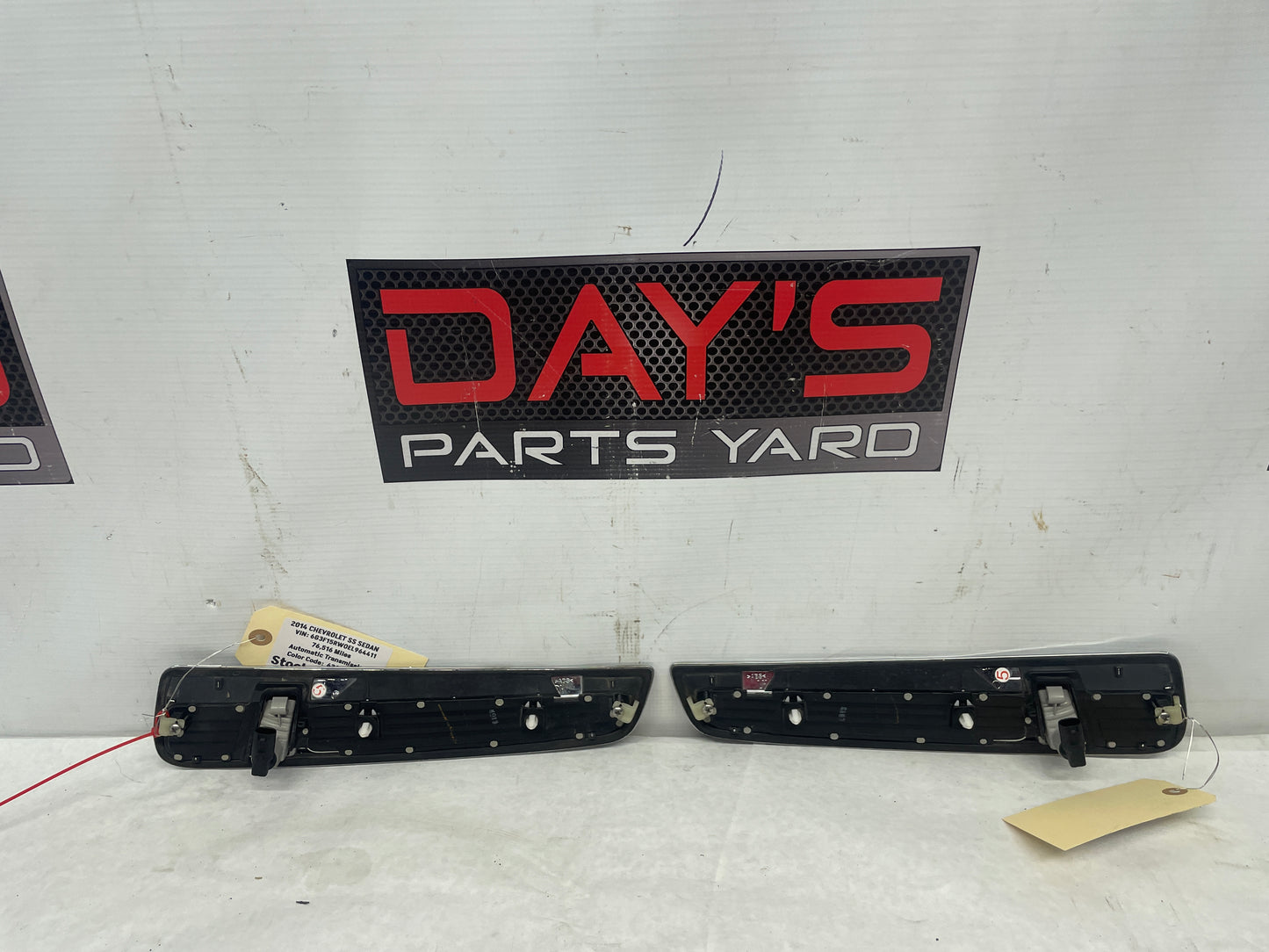 2016 Chevy SS Sedan RH & LH Fender Marker Lights Tail Lamp OEM - Day's Parts Yard