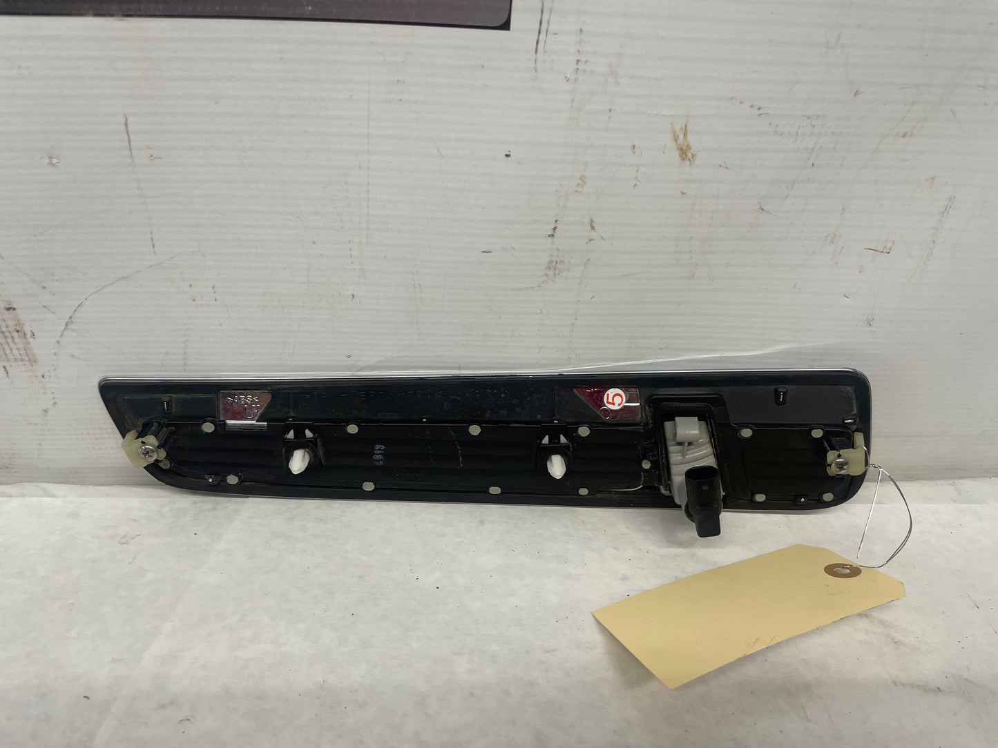2016 Chevy SS Sedan RH & LH Fender Marker Lights Tail Lamp OEM - Day's Parts Yard