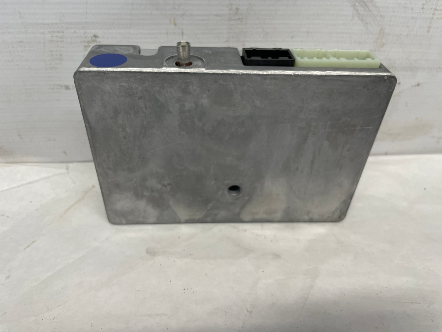 2014 Chevy SS Sedan OnStar Communication Module Unit 13505324 OEM - Day's Parts Yard