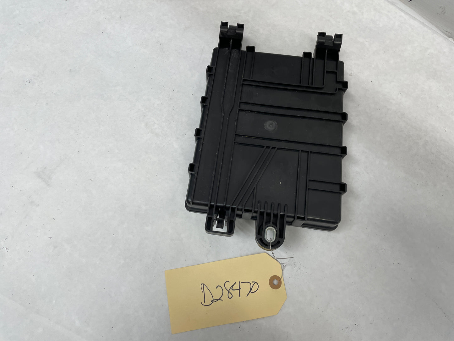 2014 Chevy SS Sedan Rear Fuse Relay Wiring Harness Junction Box Block OEM