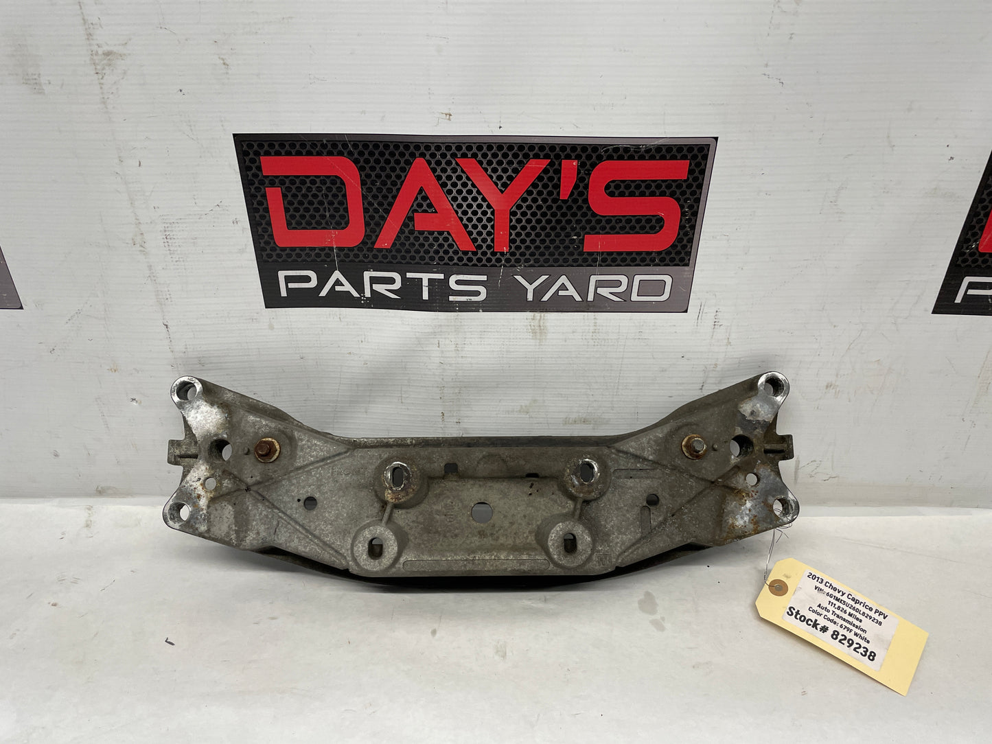 2013 Chevy Caprice PPV Automatic Transmission Crossmember Mount Support OEM - Day's Parts Yard