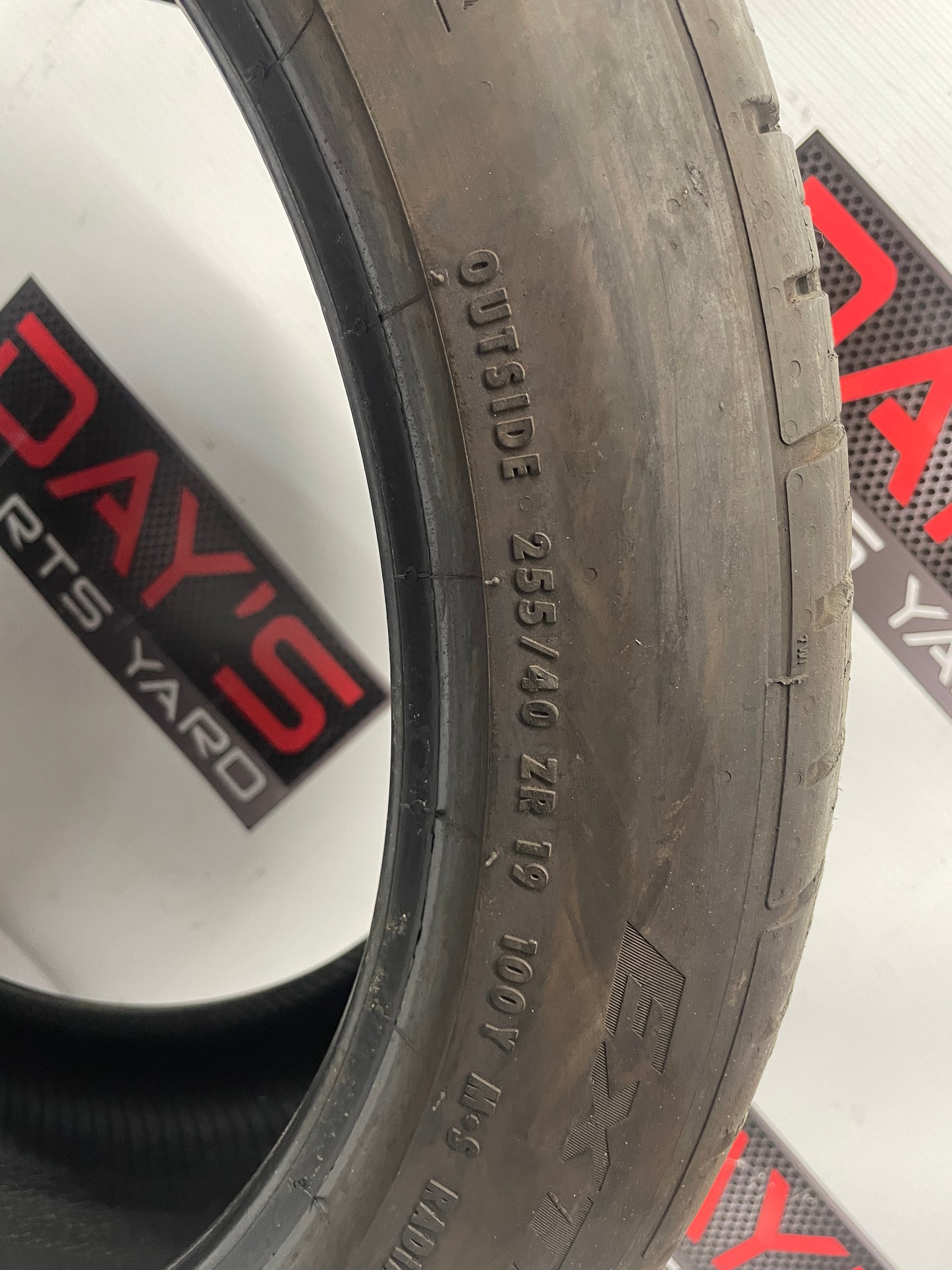 Tire Continental Extreme 255/40ZR19 - Day's Parts Yard