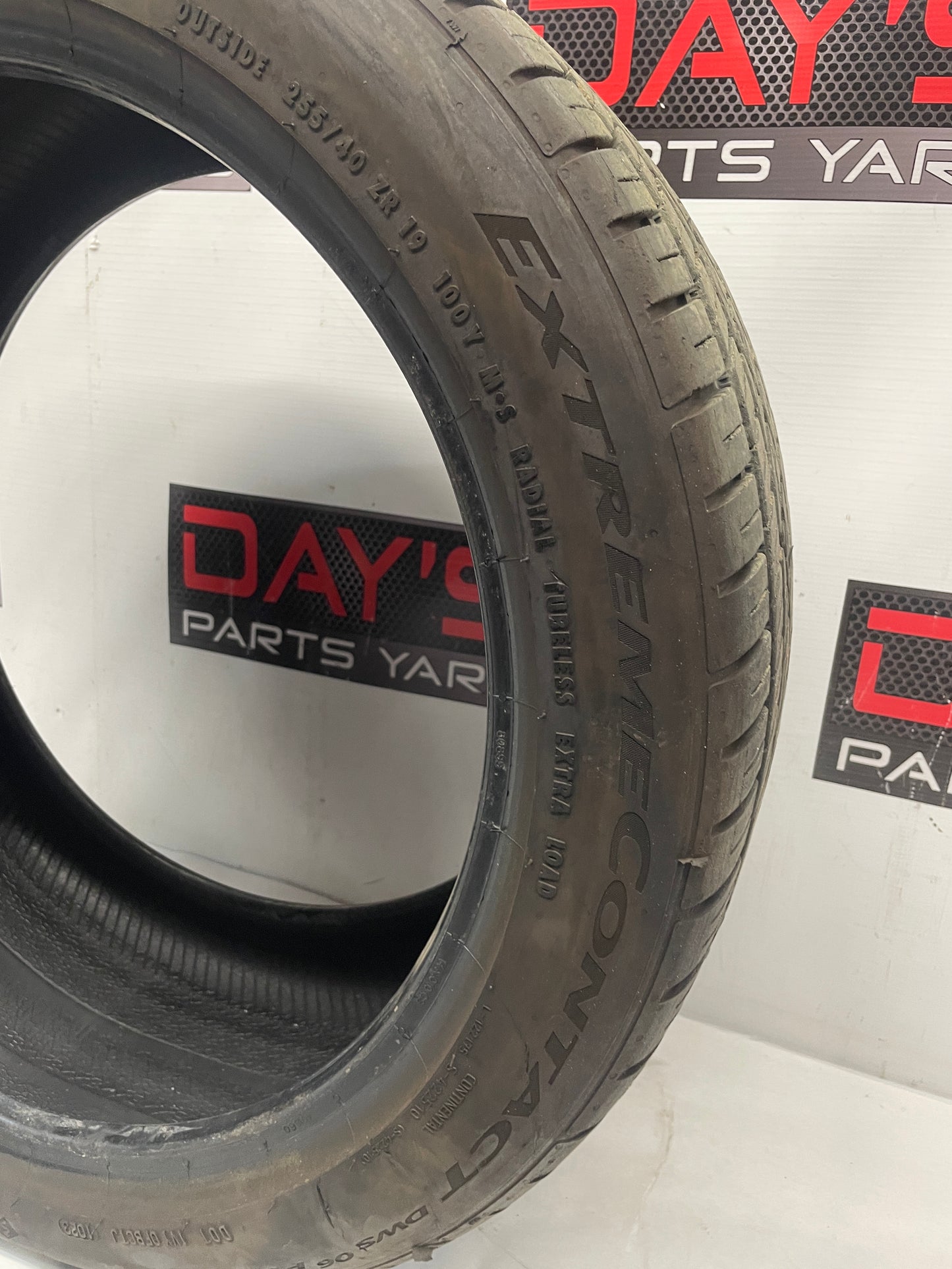 Tire Continental Extreme 255/40ZR19 - Day's Parts Yard
