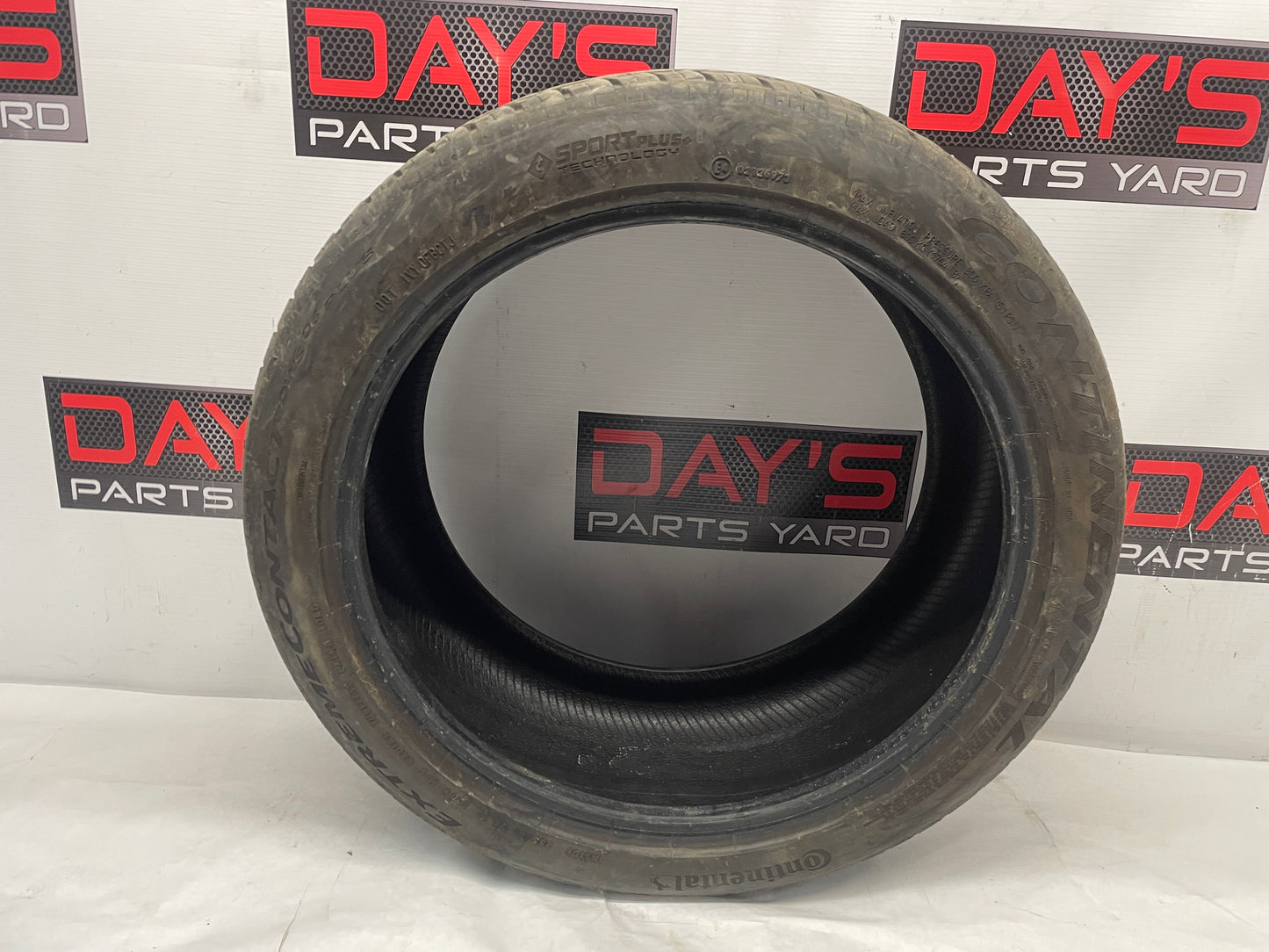 Tire Continental Extreme 255/40ZR19 - Day's Parts Yard