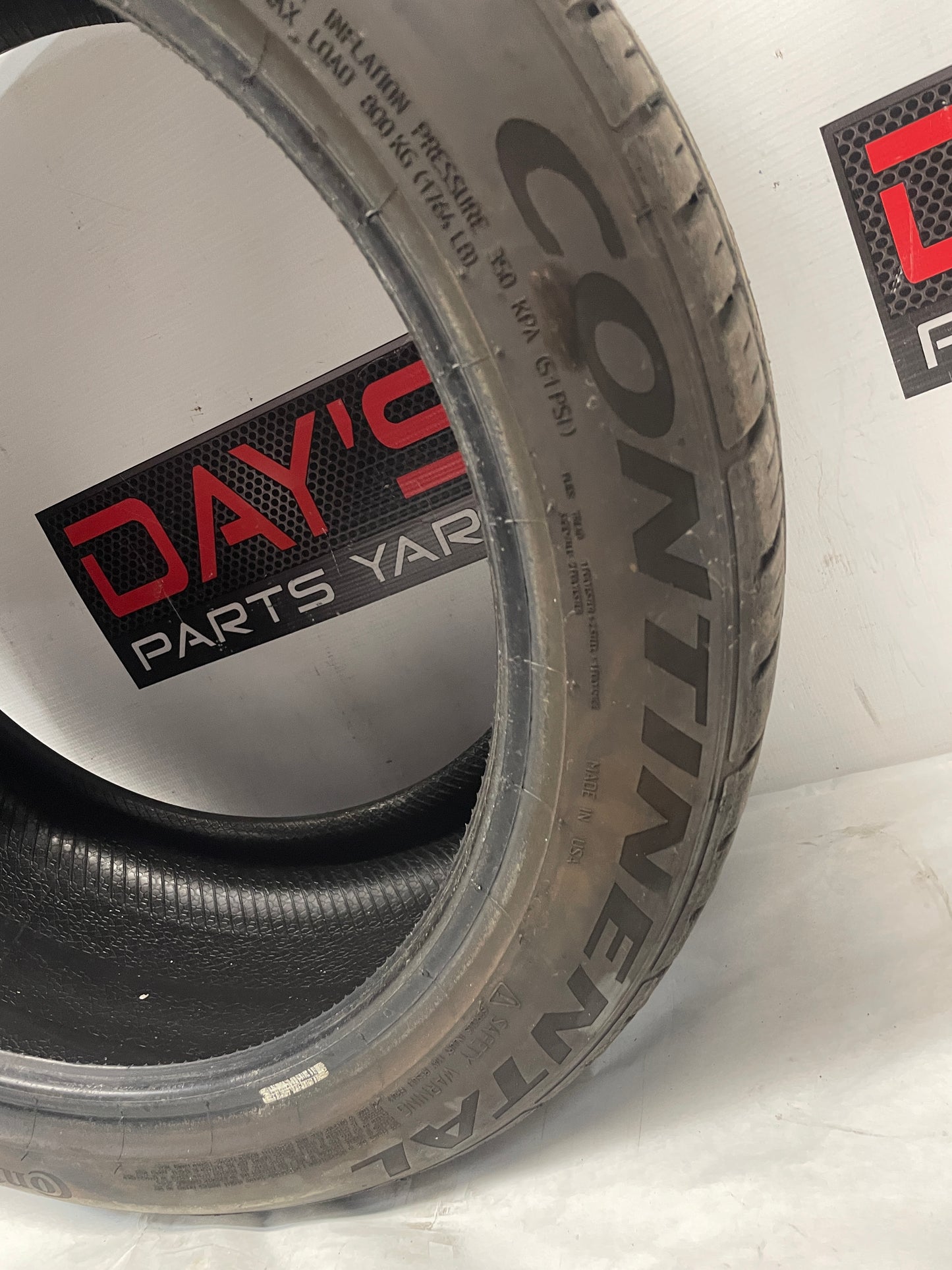 Tire Continental Extreme 255/40ZR19 - Day's Parts Yard