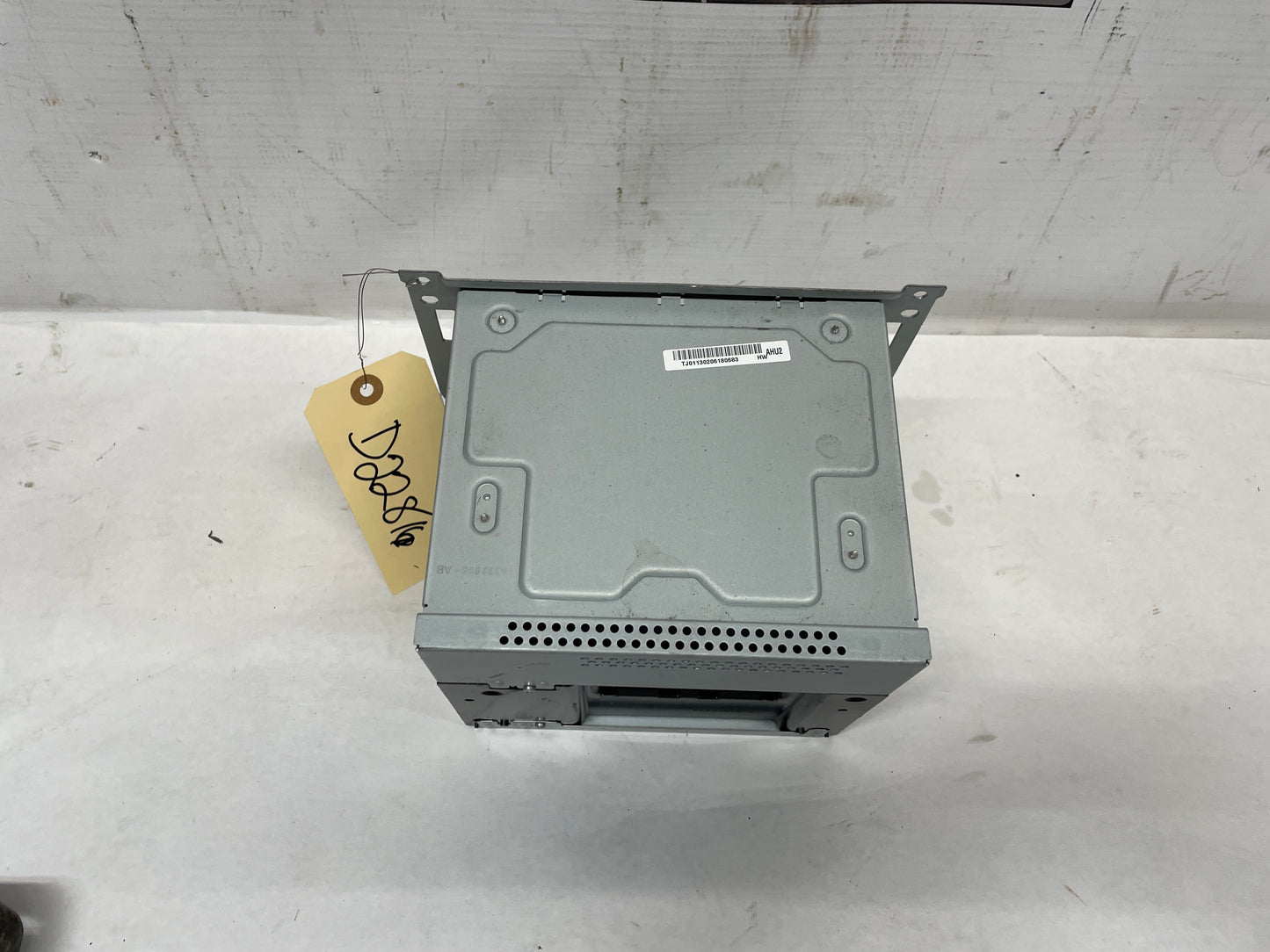 2013 Chevy Caprice PPV Radio Stereo Receiver Unit OEM - Day's Parts Yard