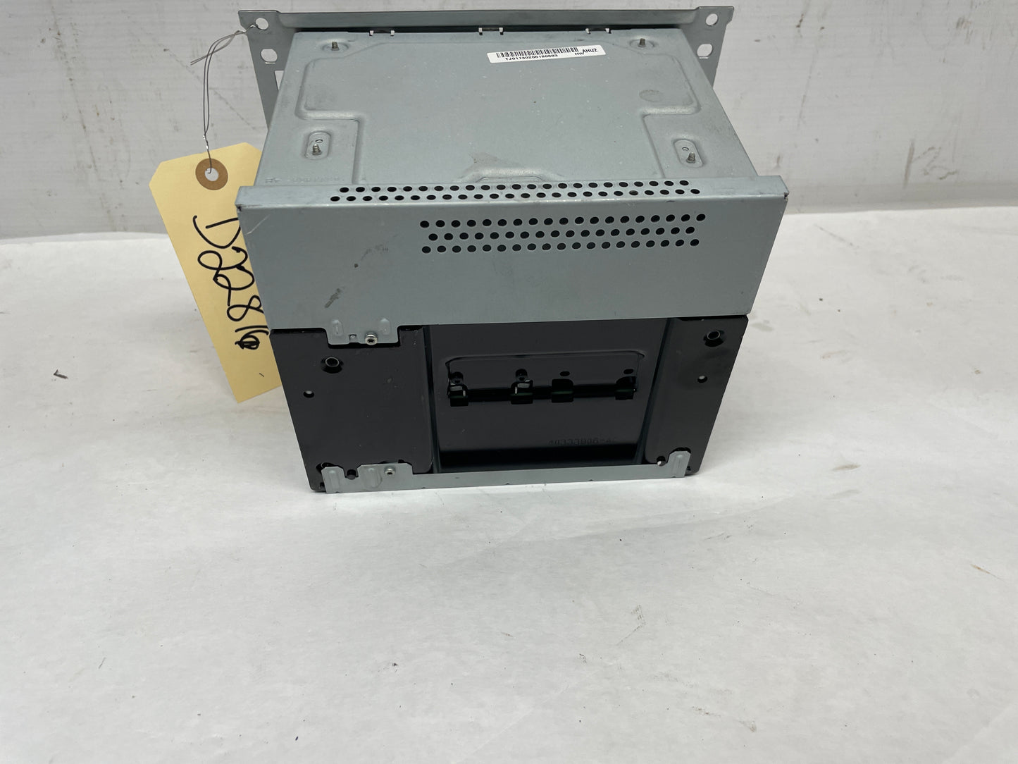 2013 Chevy Caprice PPV Radio Stereo Receiver Unit OEM - Day's Parts Yard