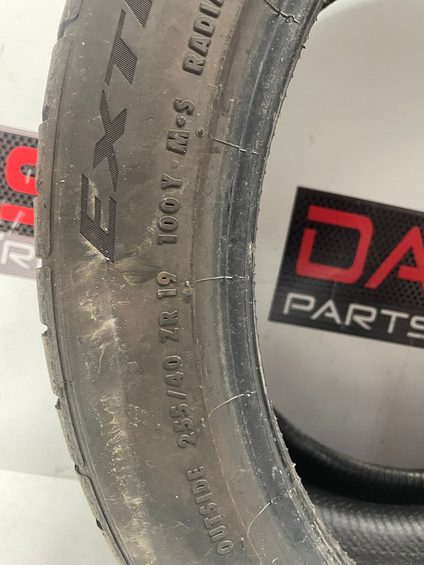 Tire Continental Extreme 255/40ZR19 - Day's Parts Yard