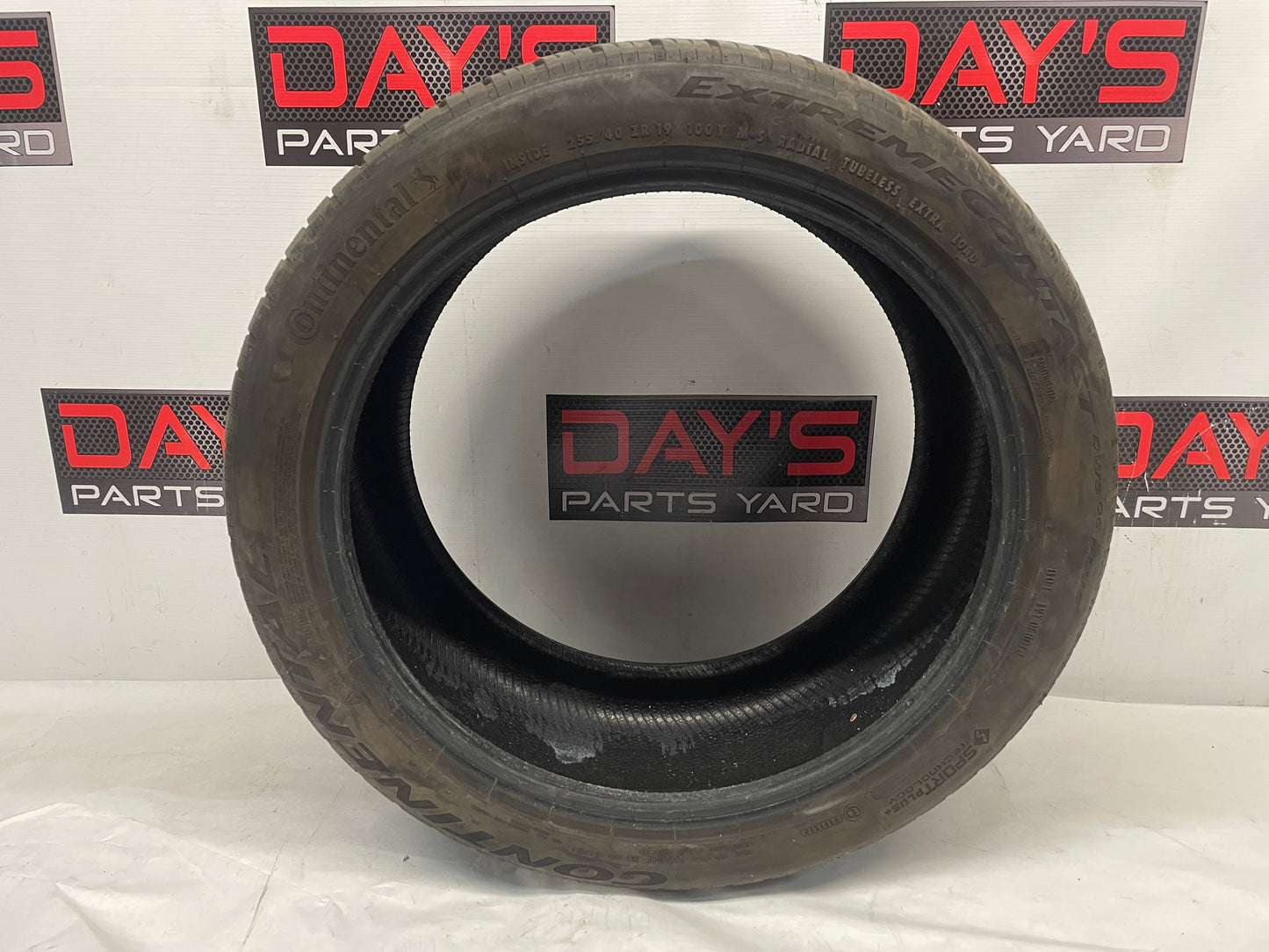 Tire Continental Extreme 255/40ZR19 - Day's Parts Yard