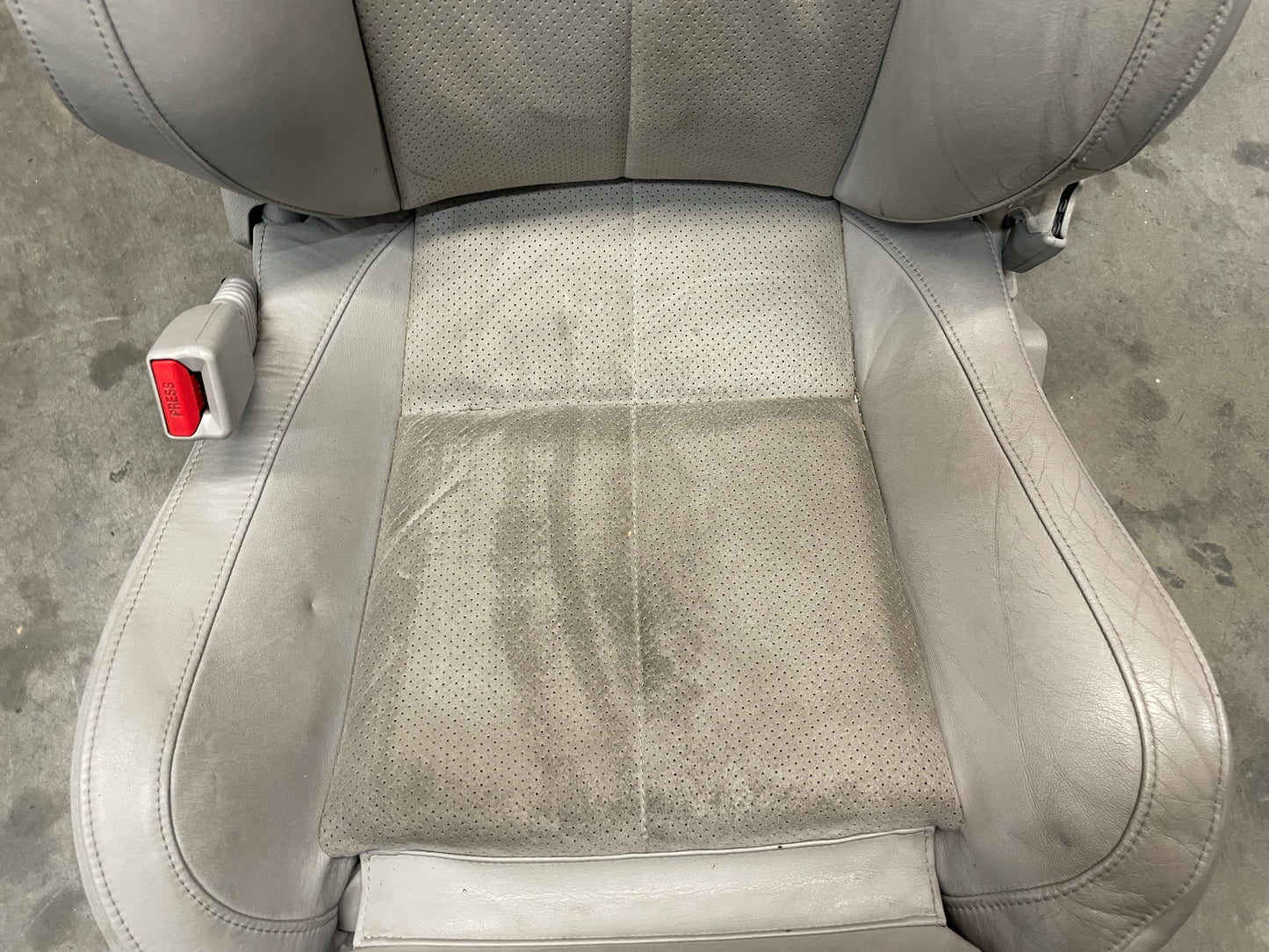 2011 Cadillac CTS-V Seats Fronts and Rears Recaro Gray OEM - Day's Parts Yard