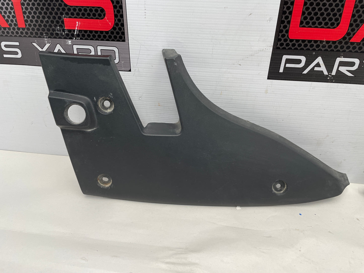 2022 Chevy Camaro SS RH & LH Tail Light Taillight Filler Panel Cover OEM - Day's Parts Yard
