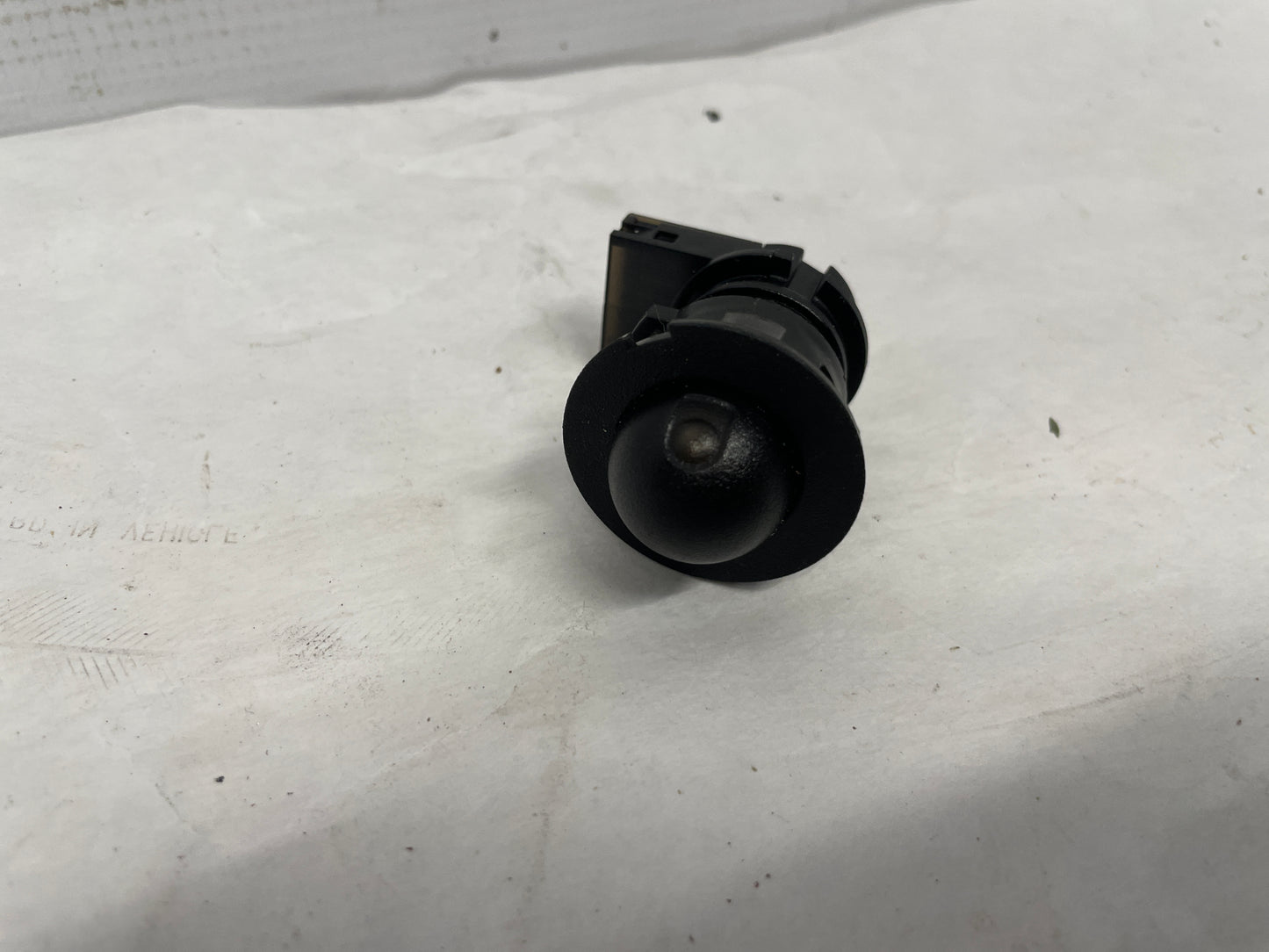 2014 Chevy SS Sedan Headlamp Head light Sun Load Light Sensor OEM - Day's Parts Yard