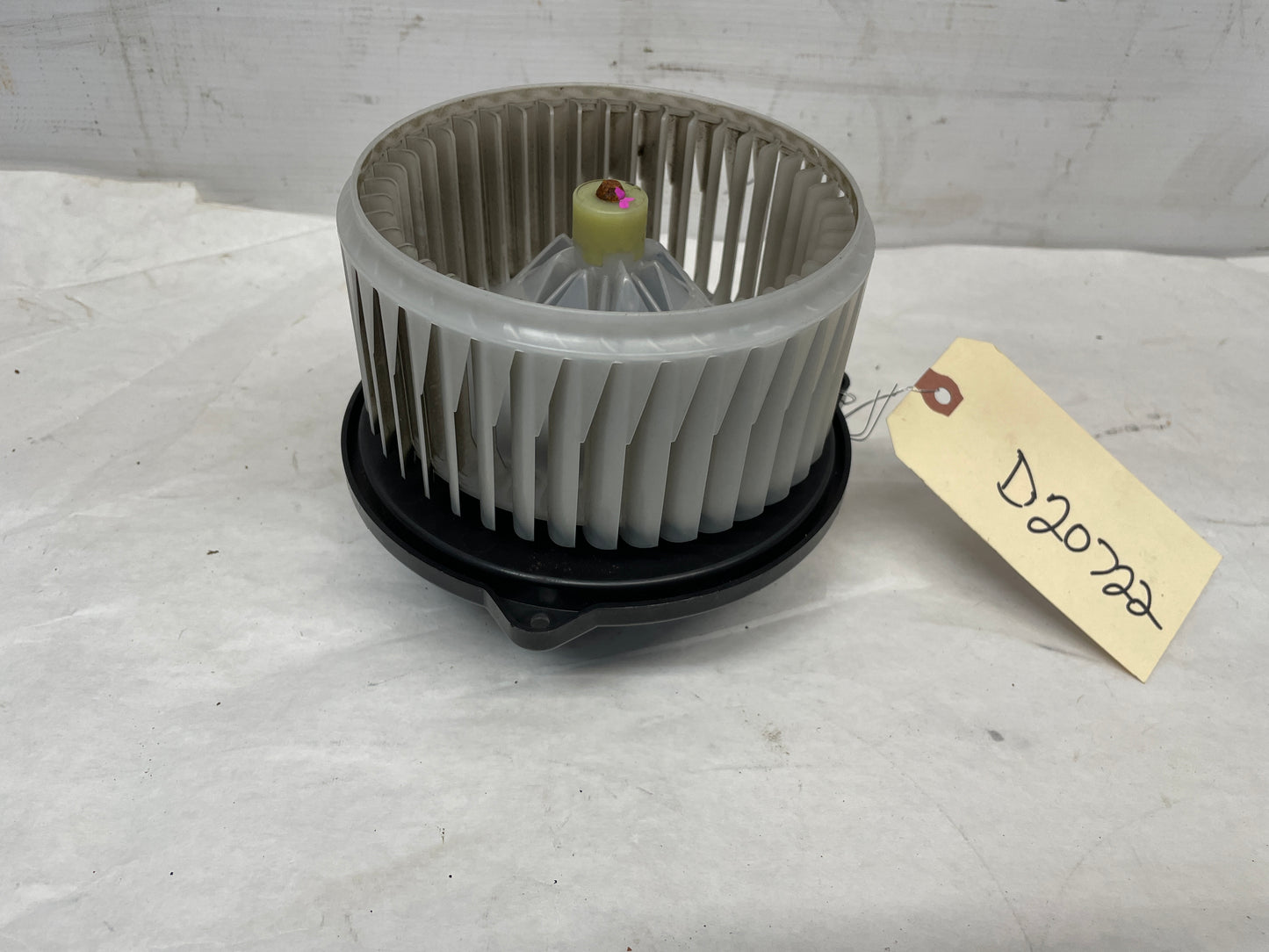 2014 Chevy SS Sedan HVAC Blower Motor OEM - Day's Parts Yard