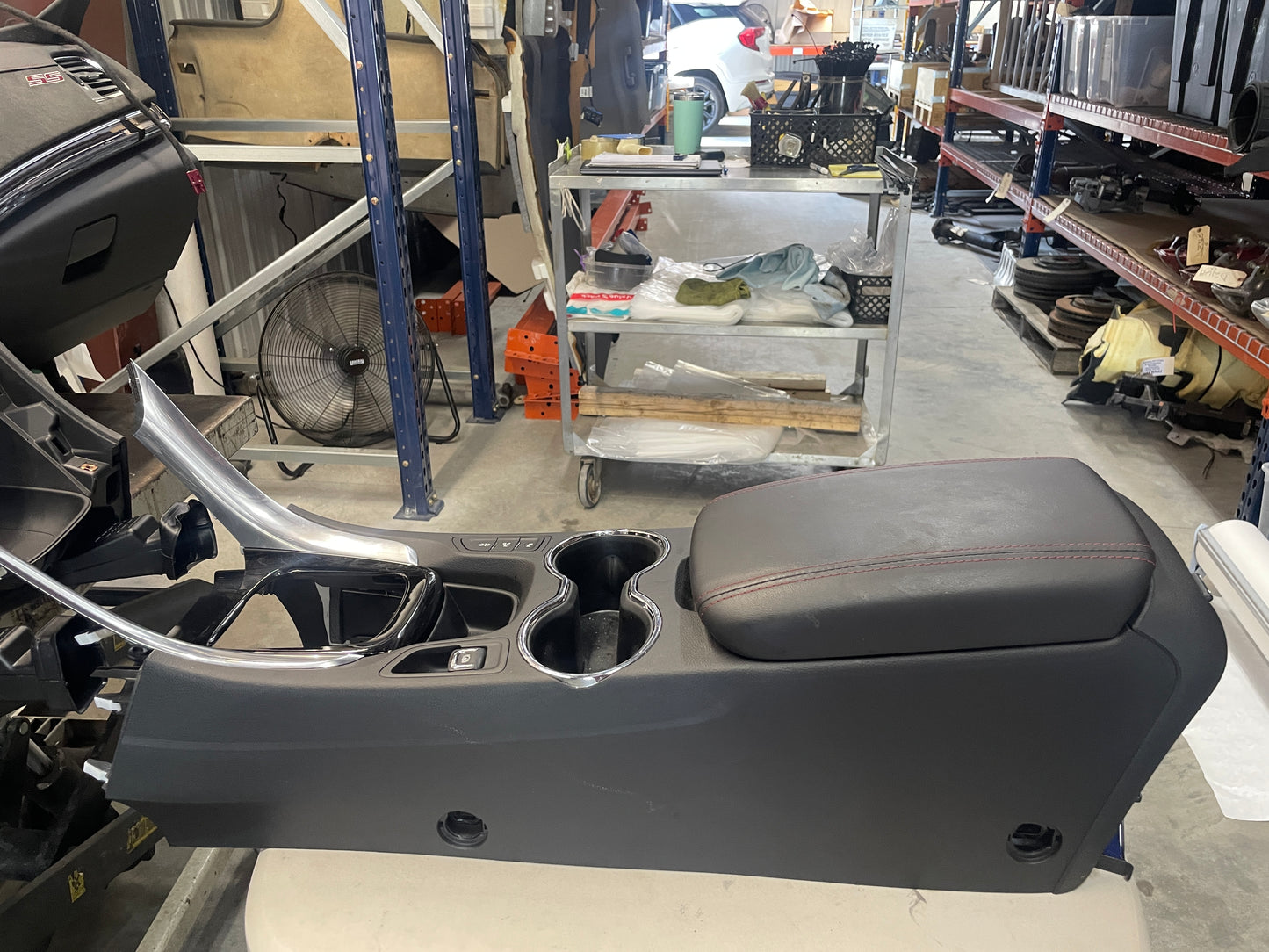 2014 Chevy SS Sedan Complete Dash & Center Console w/ Shifter OEM - Day's Parts Yard
