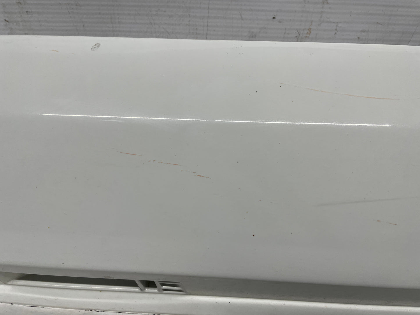 2013 Chevy Caprice PPV LH Driver Rocker Molding Side Skirt Panel Trim OEM - Day's Parts Yard