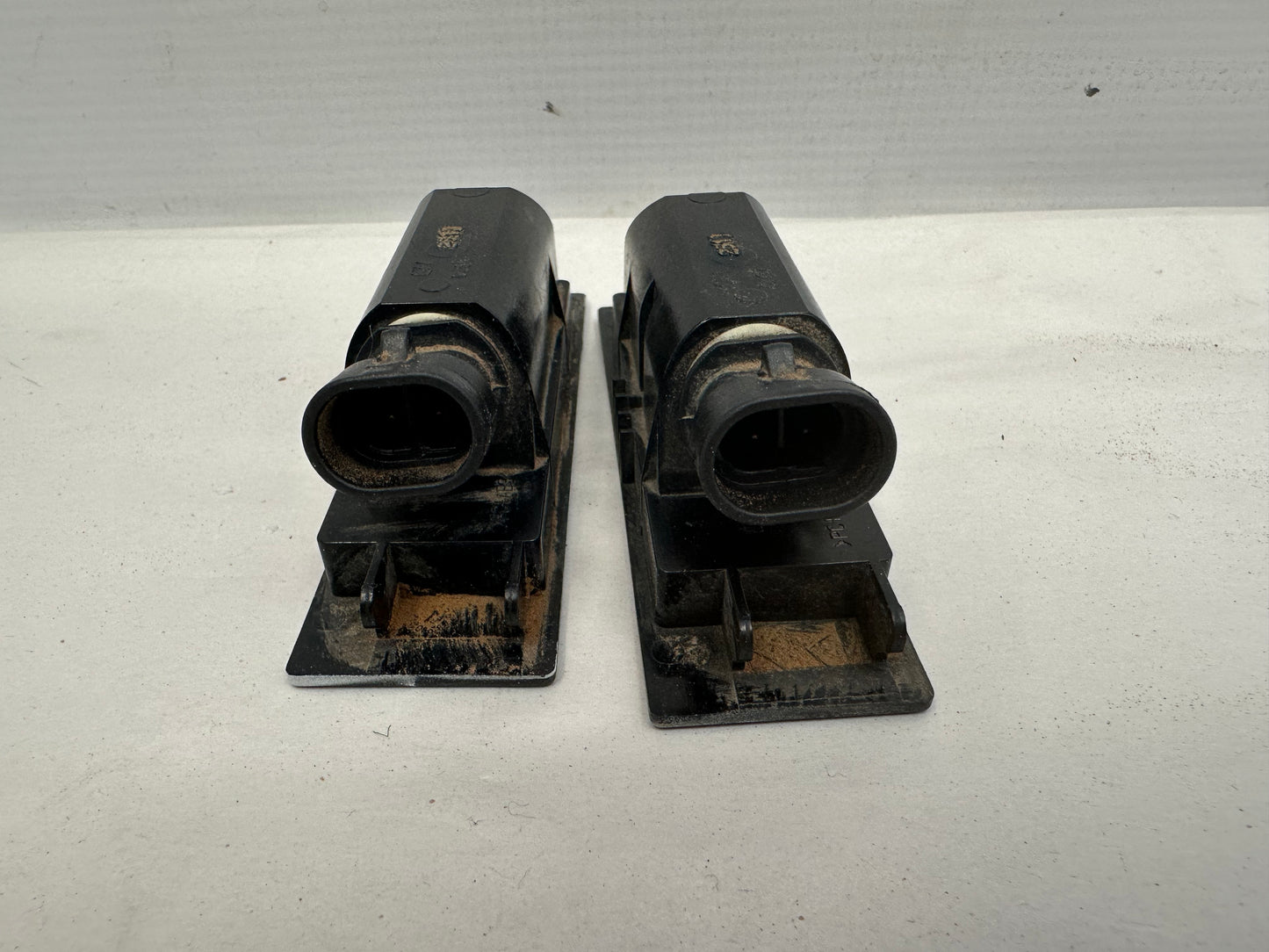 2020 Chevy Camaro SS License Plate Tag Lights Set OEM - Day's Parts Yard
