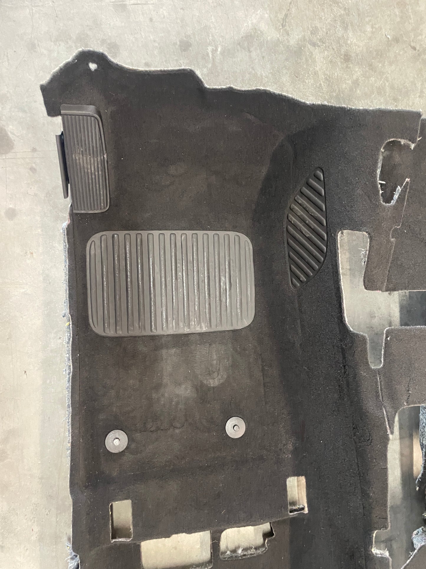 2014 Chevy SS Sedan Complete Floor Carpet OEM - Day's Parts Yard