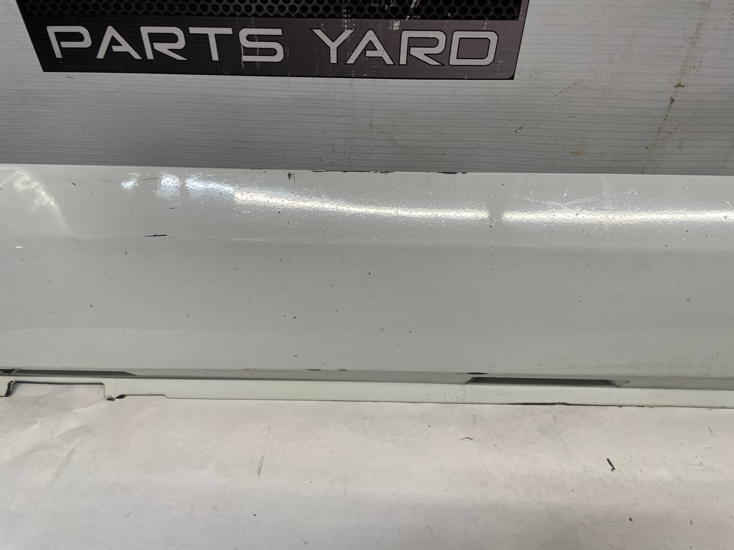 2013 Chevy Caprice PPV RH Passenger Rocker Molding Side Skirt Panel Trim OEM - Day's Parts Yard